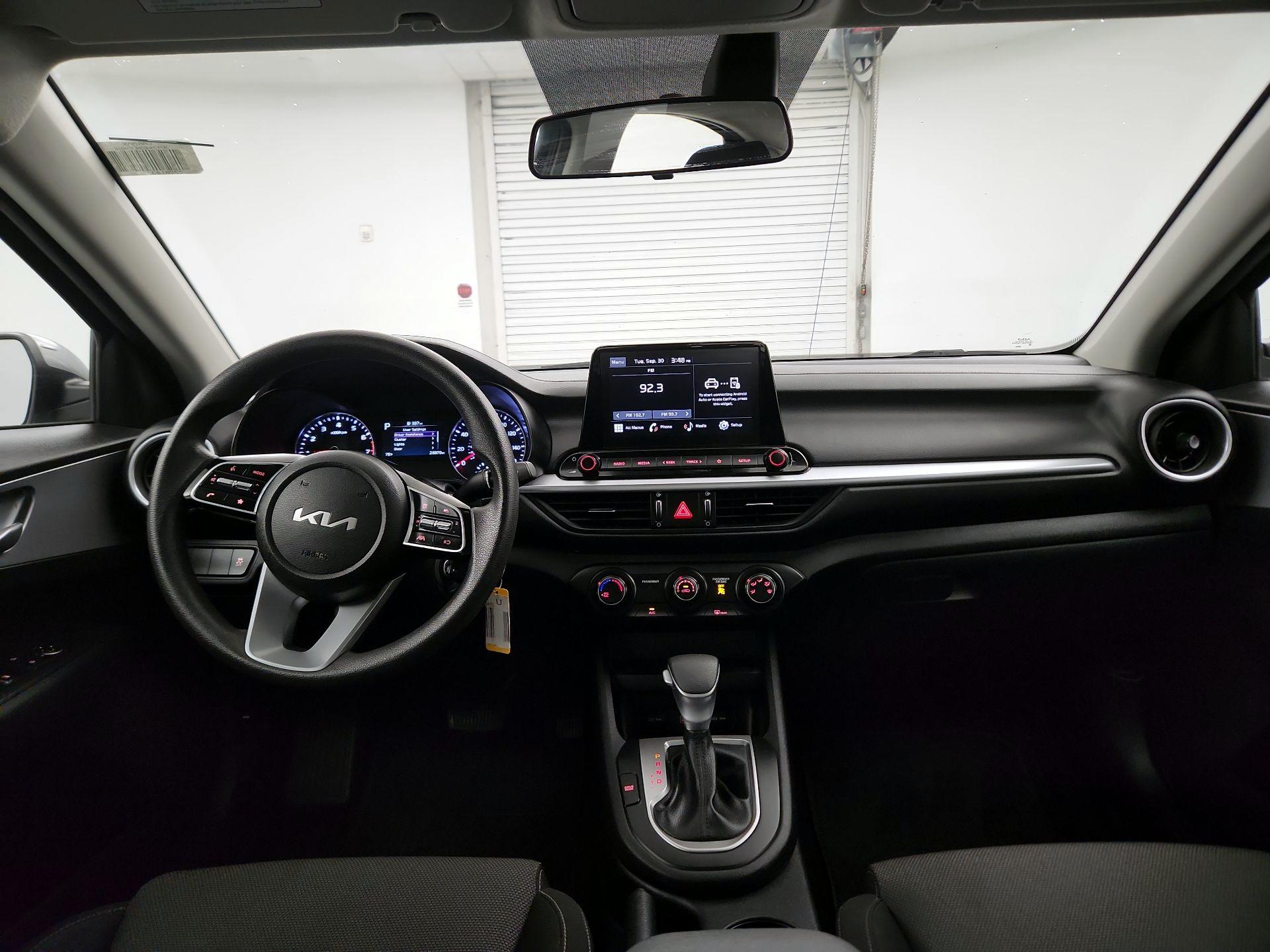 Thumbnail: 2022 Kia Forte - 9