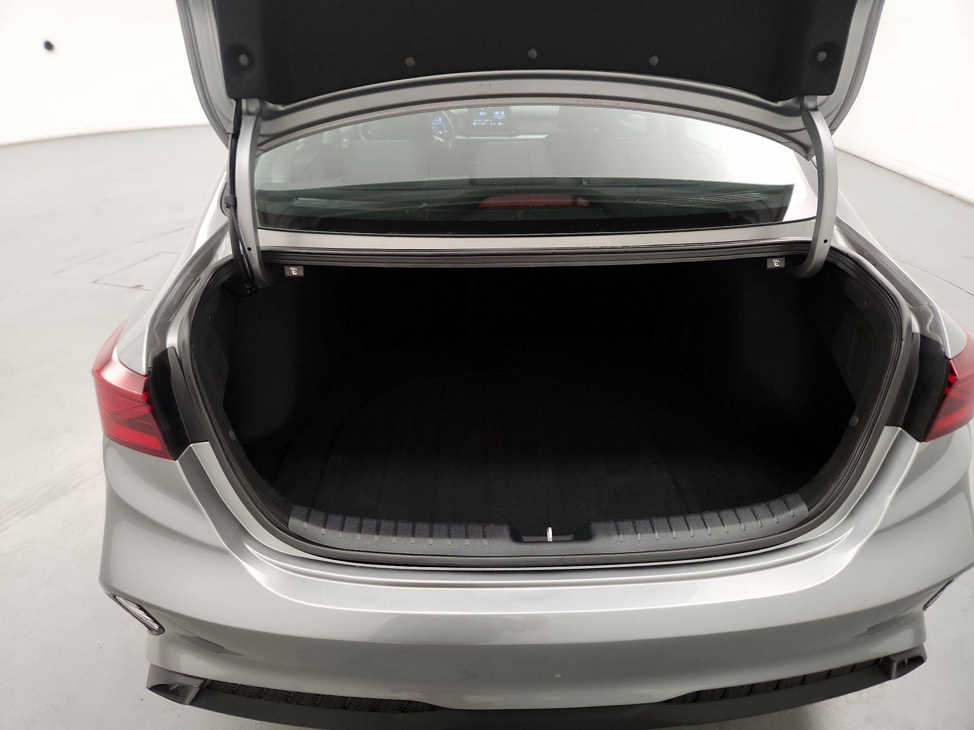 Thumbnail: 2022 Kia Forte - 20
