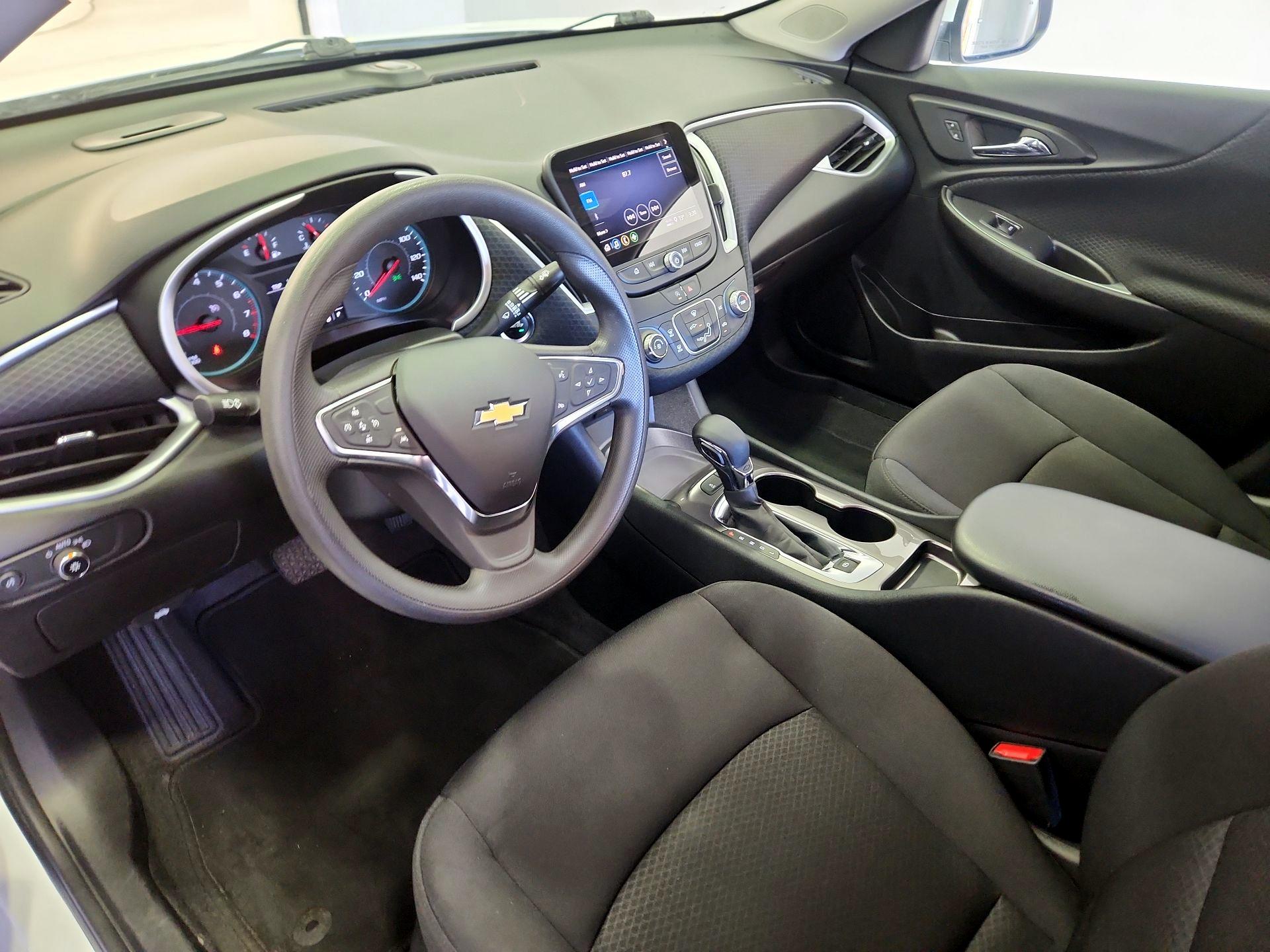 Thumbnail: 2023 Chevrolet Malibu - 11