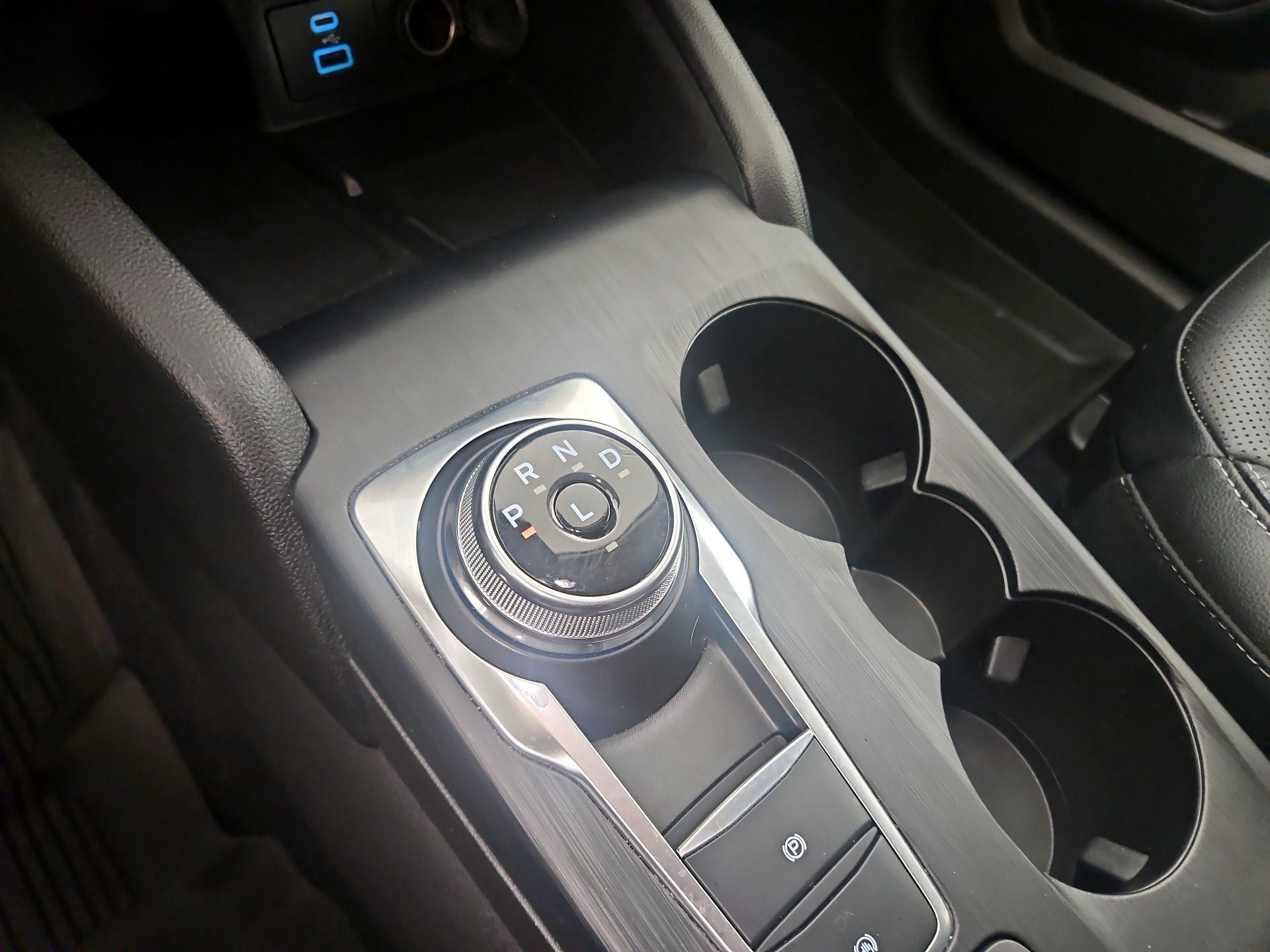Thumbnail: 2022 Ford Escape - 17