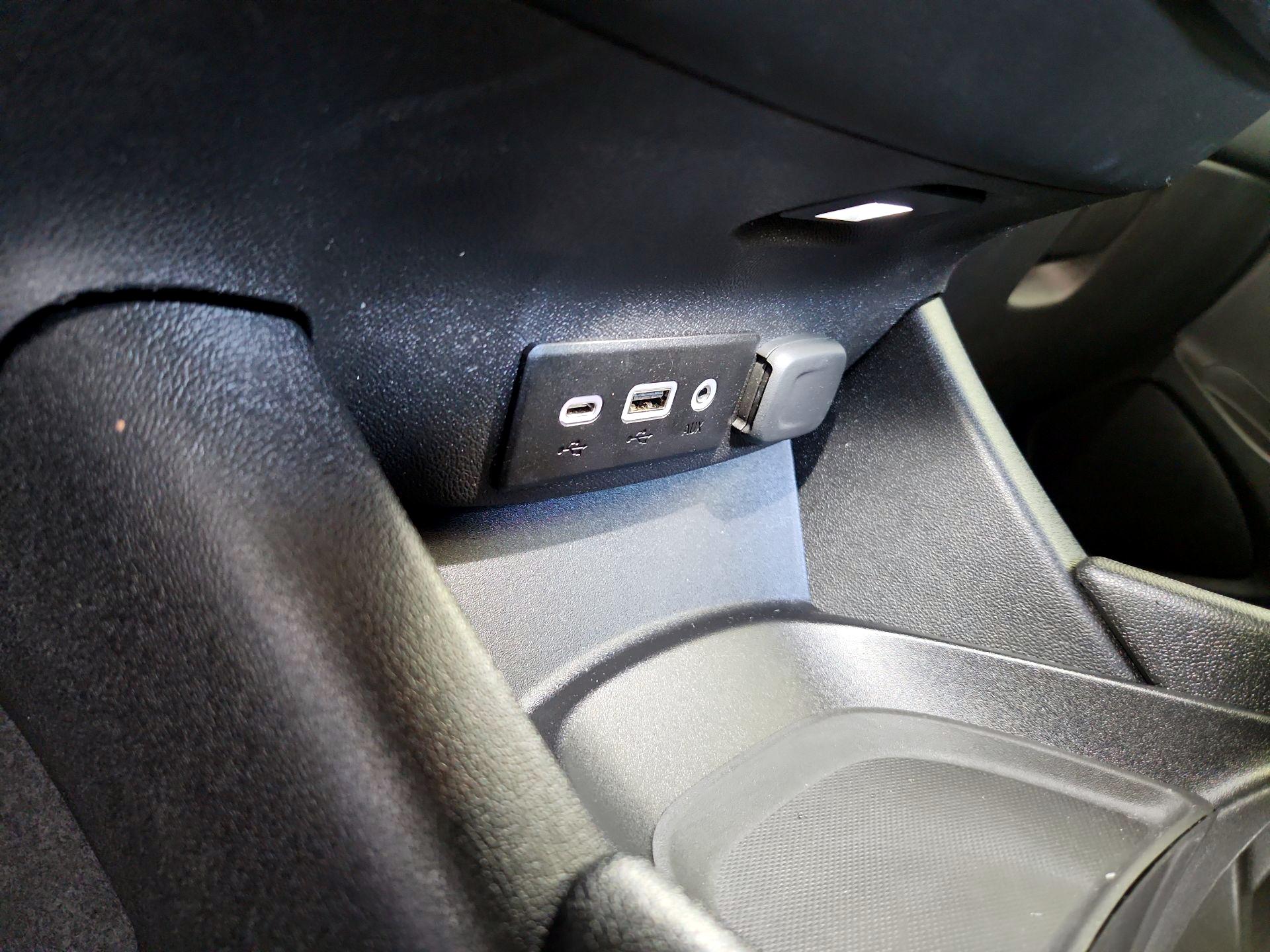 Thumbnail: 2023 Chevrolet Malibu - 18