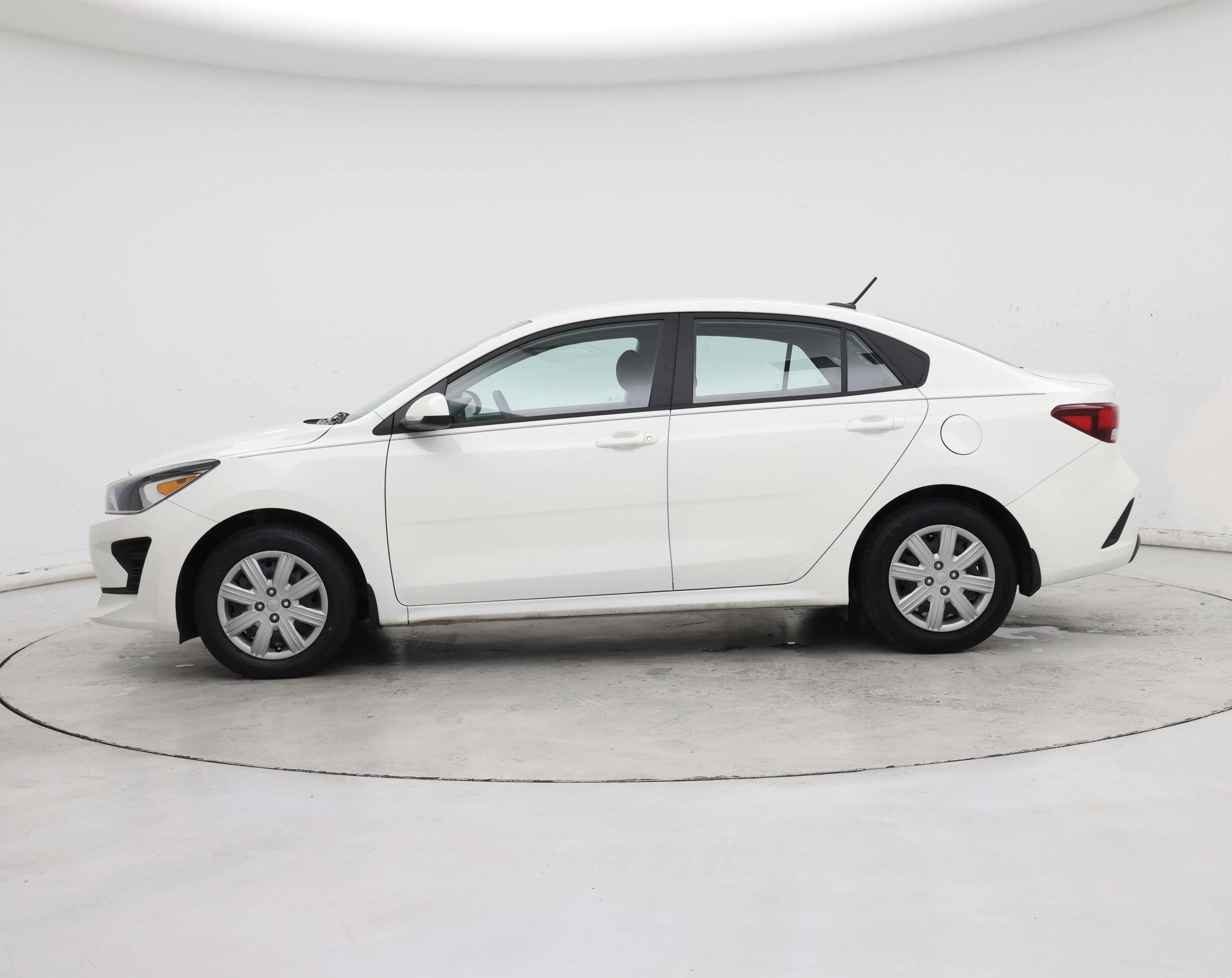 Thumbnail: 2023 Kia Rio - 3