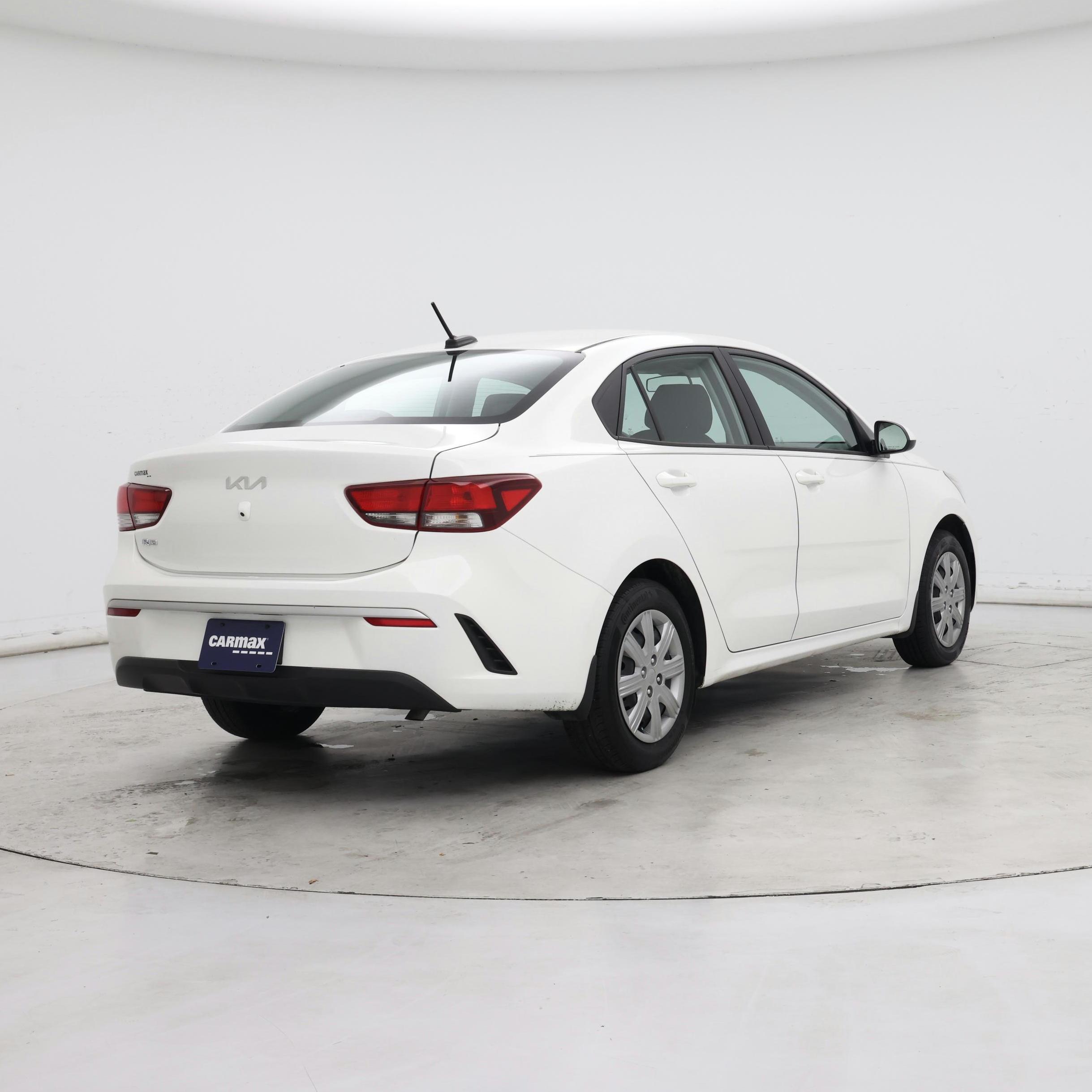 Thumbnail: 2023 Kia Rio - 8