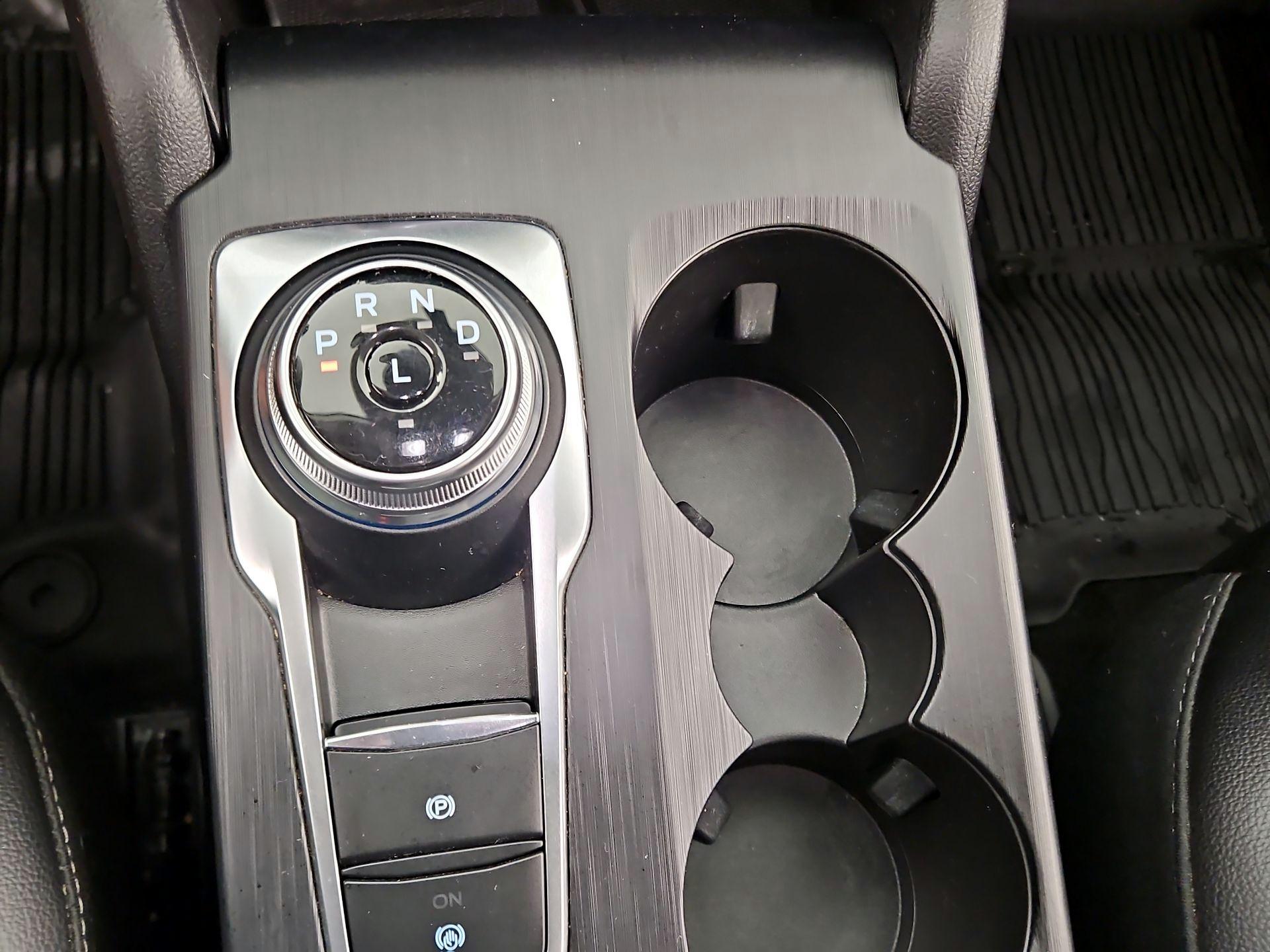 Thumbnail: 2022 Ford Escape - 18