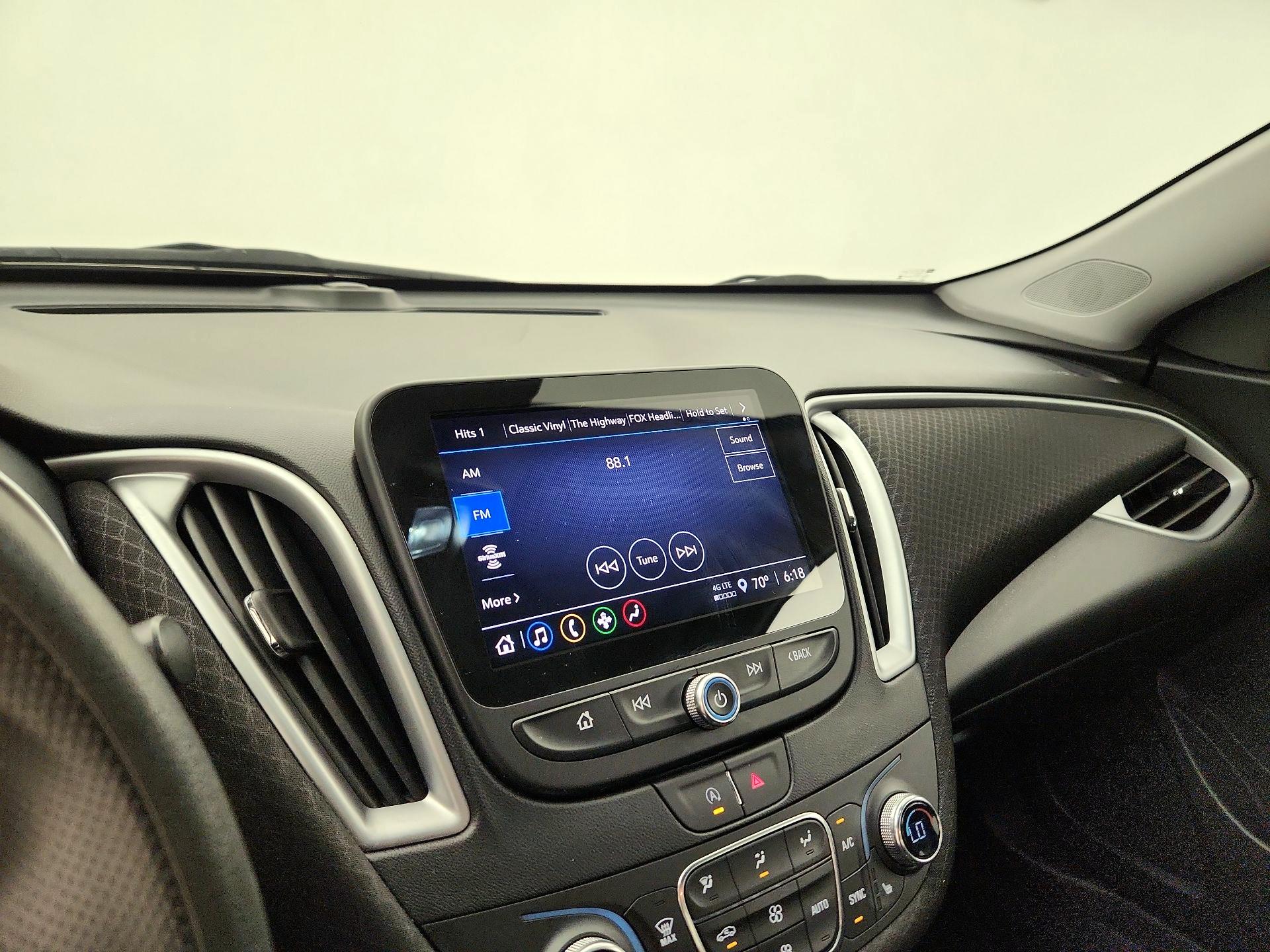 Thumbnail: 2023 Chevrolet Malibu - 15