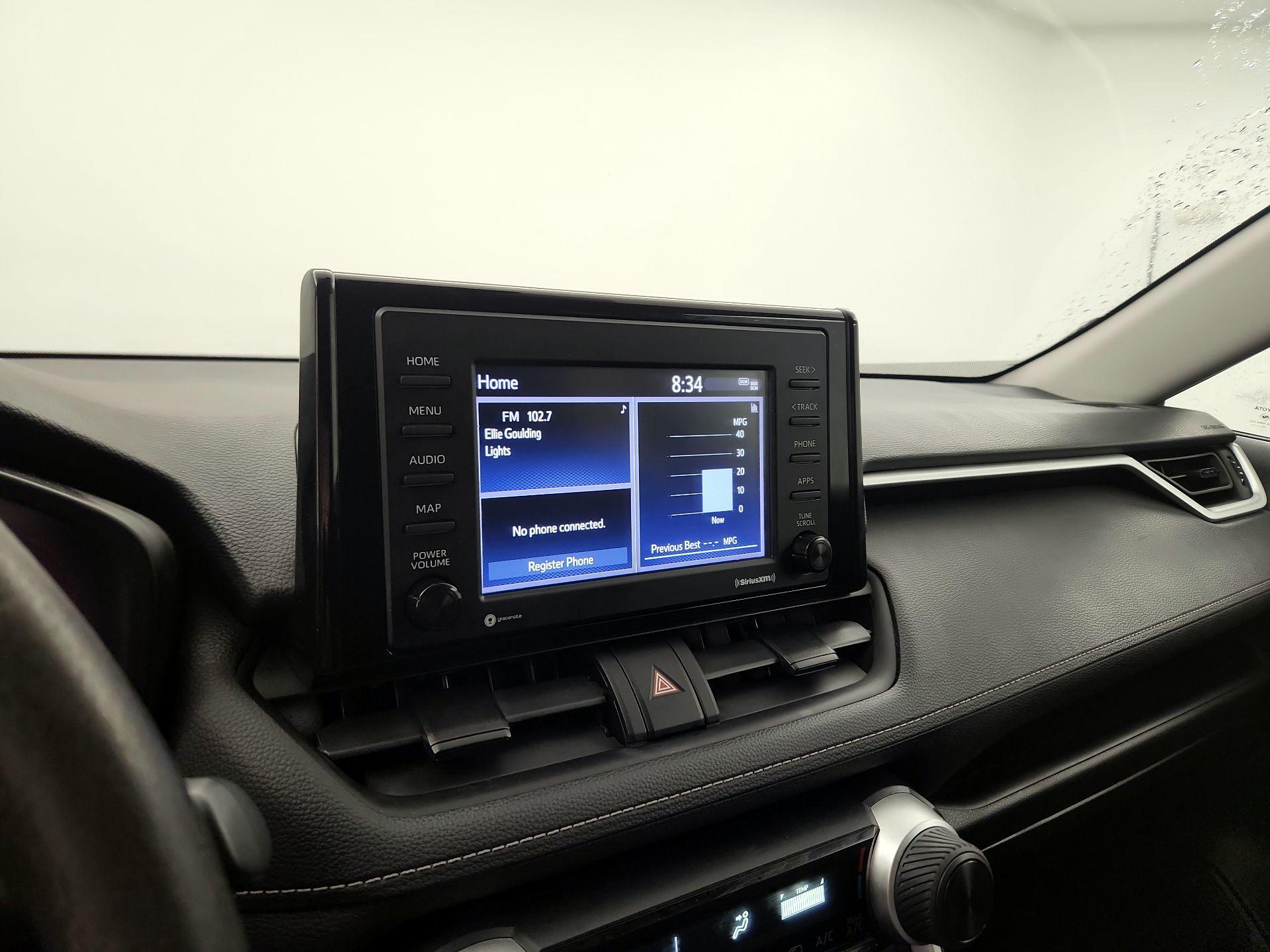 Thumbnail: 2021 Toyota RAV4 - 15