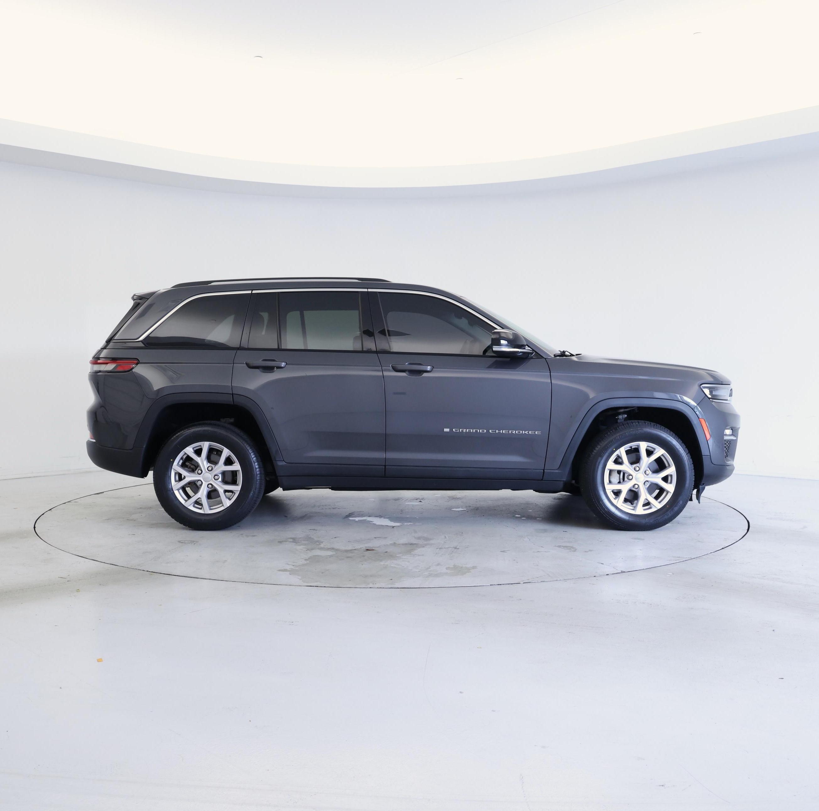 Thumbnail: 2022 Jeep Grand Cherokee - 7