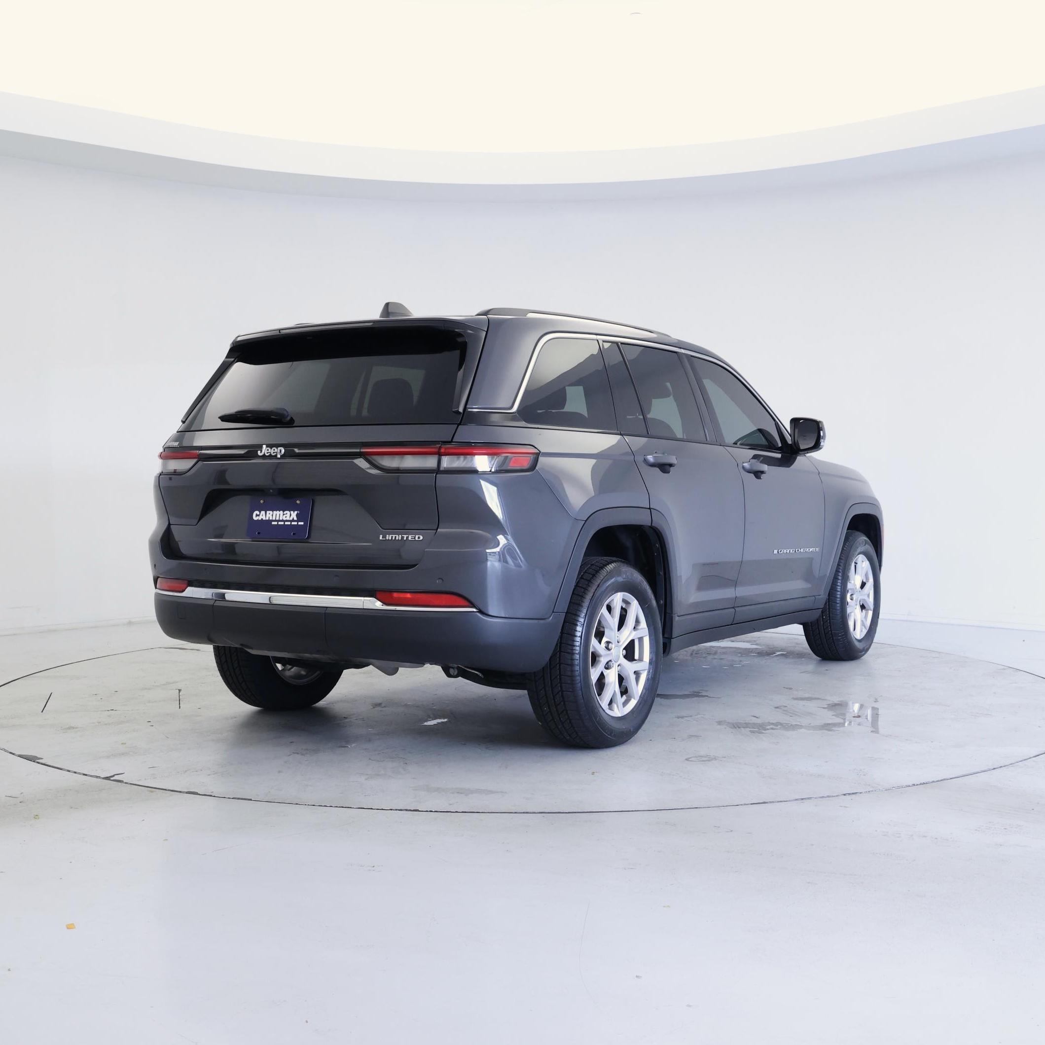 Thumbnail: 2022 Jeep Grand Cherokee - 8