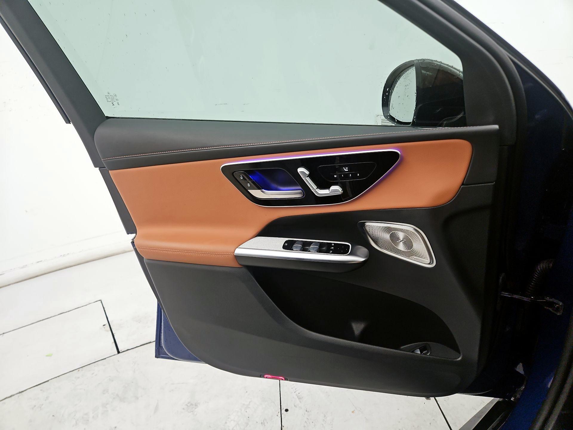 Thumbnail: 2023 Mercedes-Benz GLC - 12