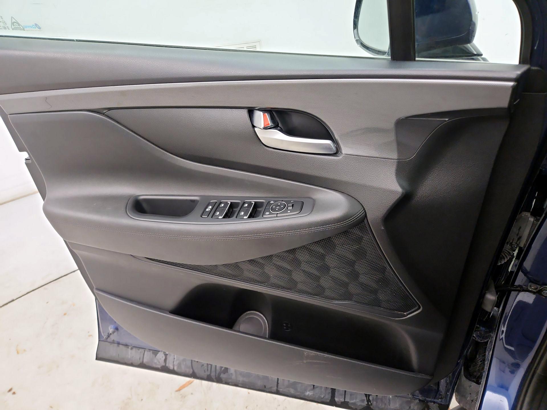 Thumbnail: 2023 Hyundai Santa Fe - 12