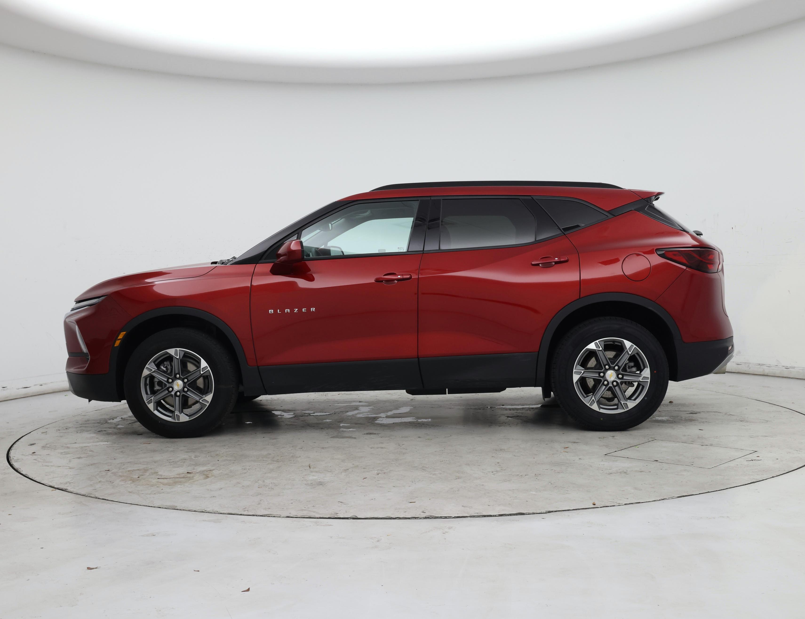 Thumbnail: 2023 Chevrolet Blazer - 3