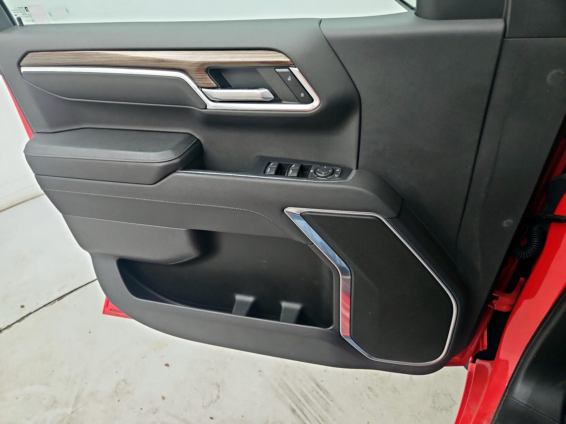 Thumbnail: 2023 Chevrolet Silverado 1500 - 12