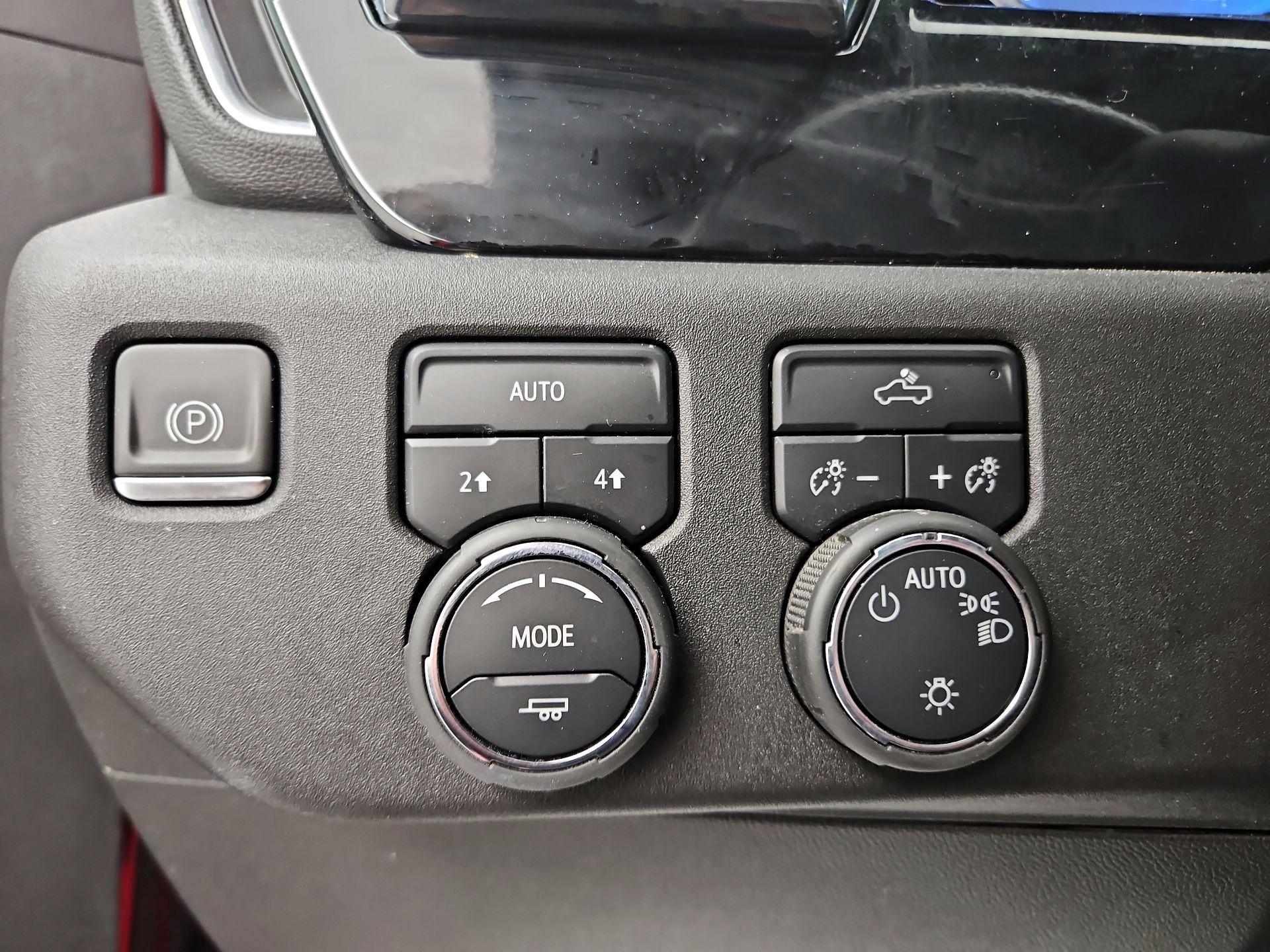 Thumbnail: 2023 Chevrolet Silverado 1500 - 13
