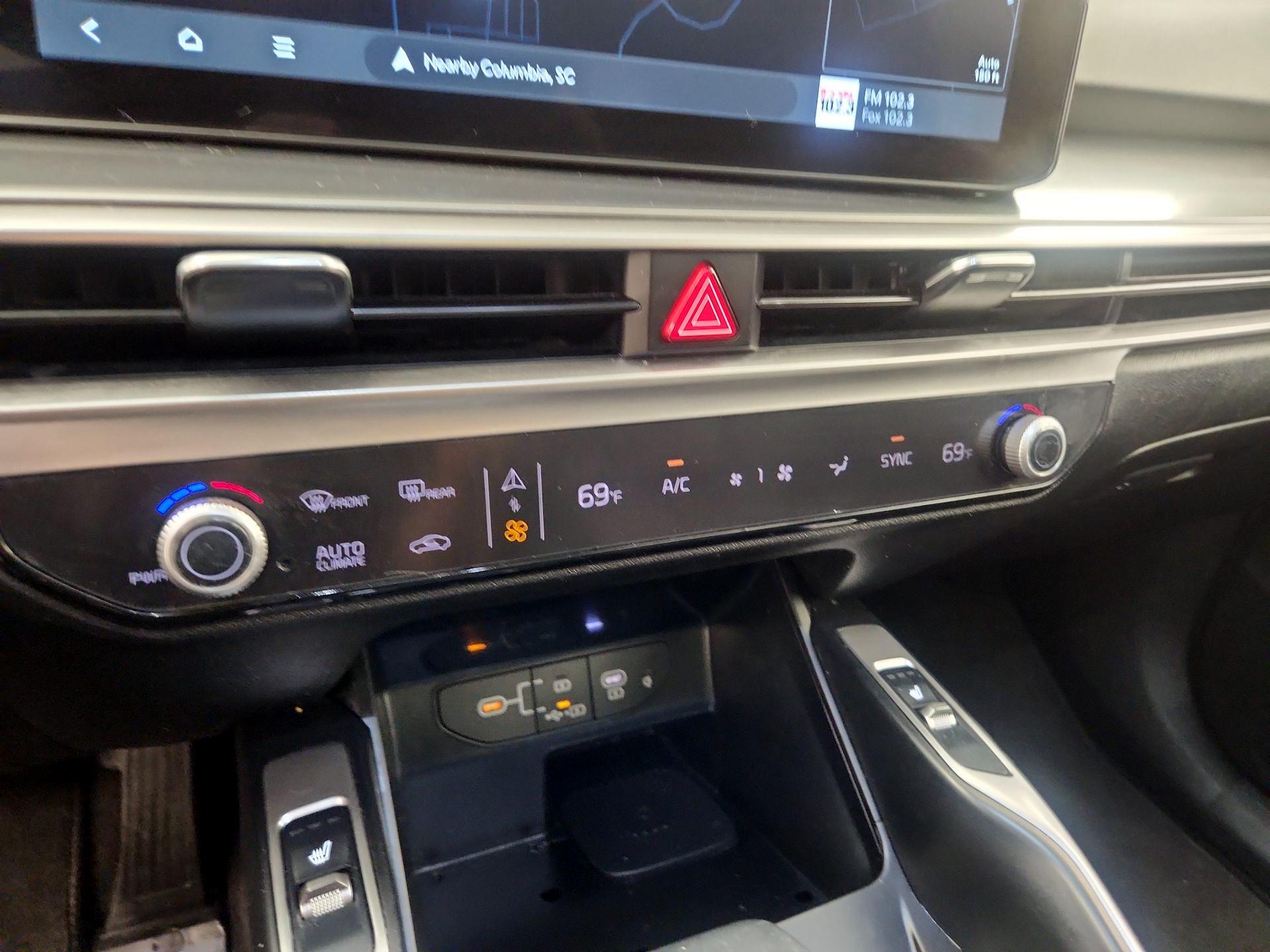 Thumbnail: 2024 Kia Sorento - 17
