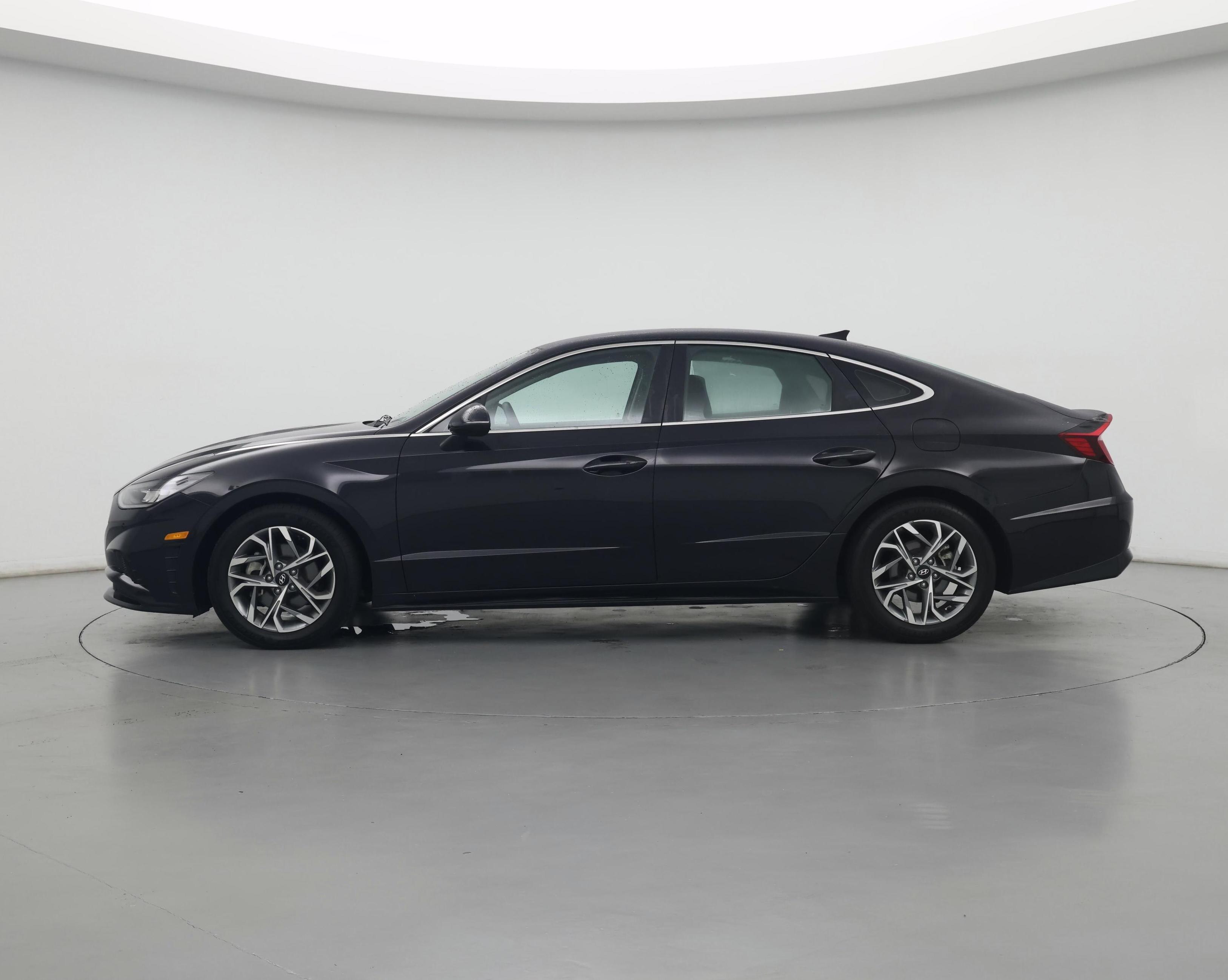 Thumbnail: 2023 Hyundai Sonata - 3