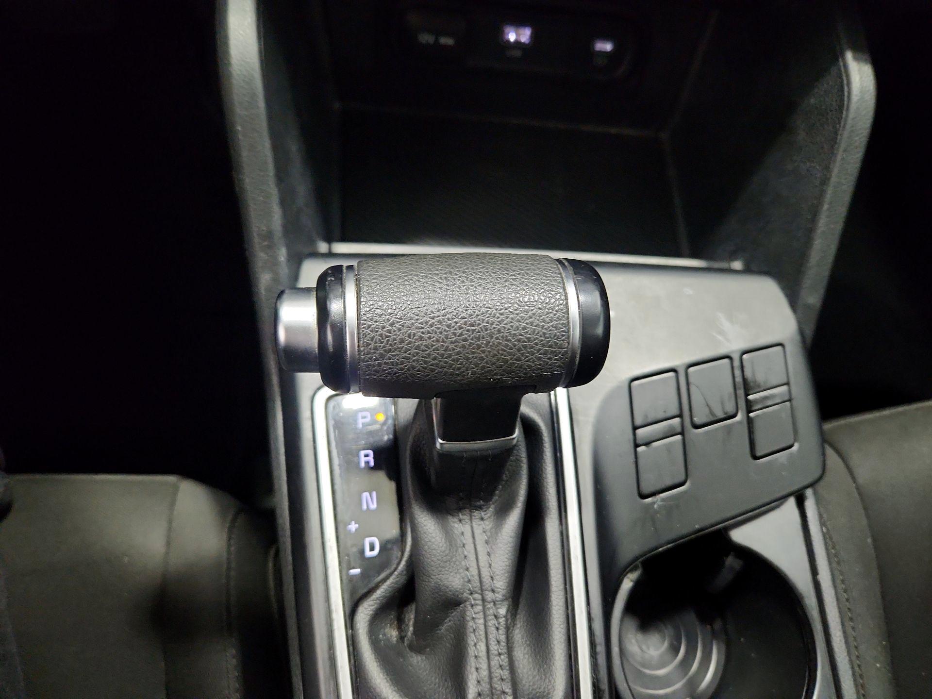 Thumbnail: 2023 Kia Sportage - 17