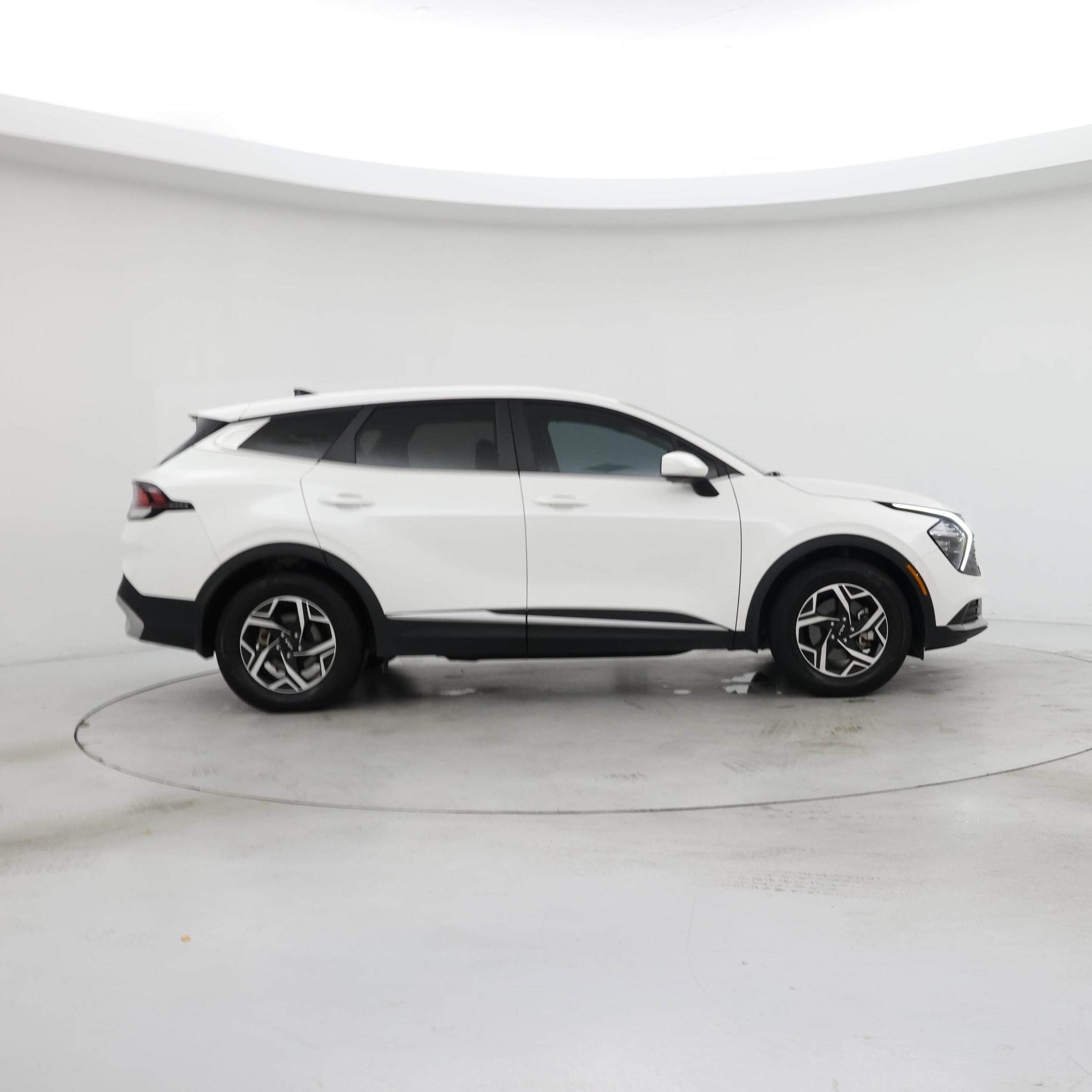 Thumbnail: 2023 Kia Sportage - 7