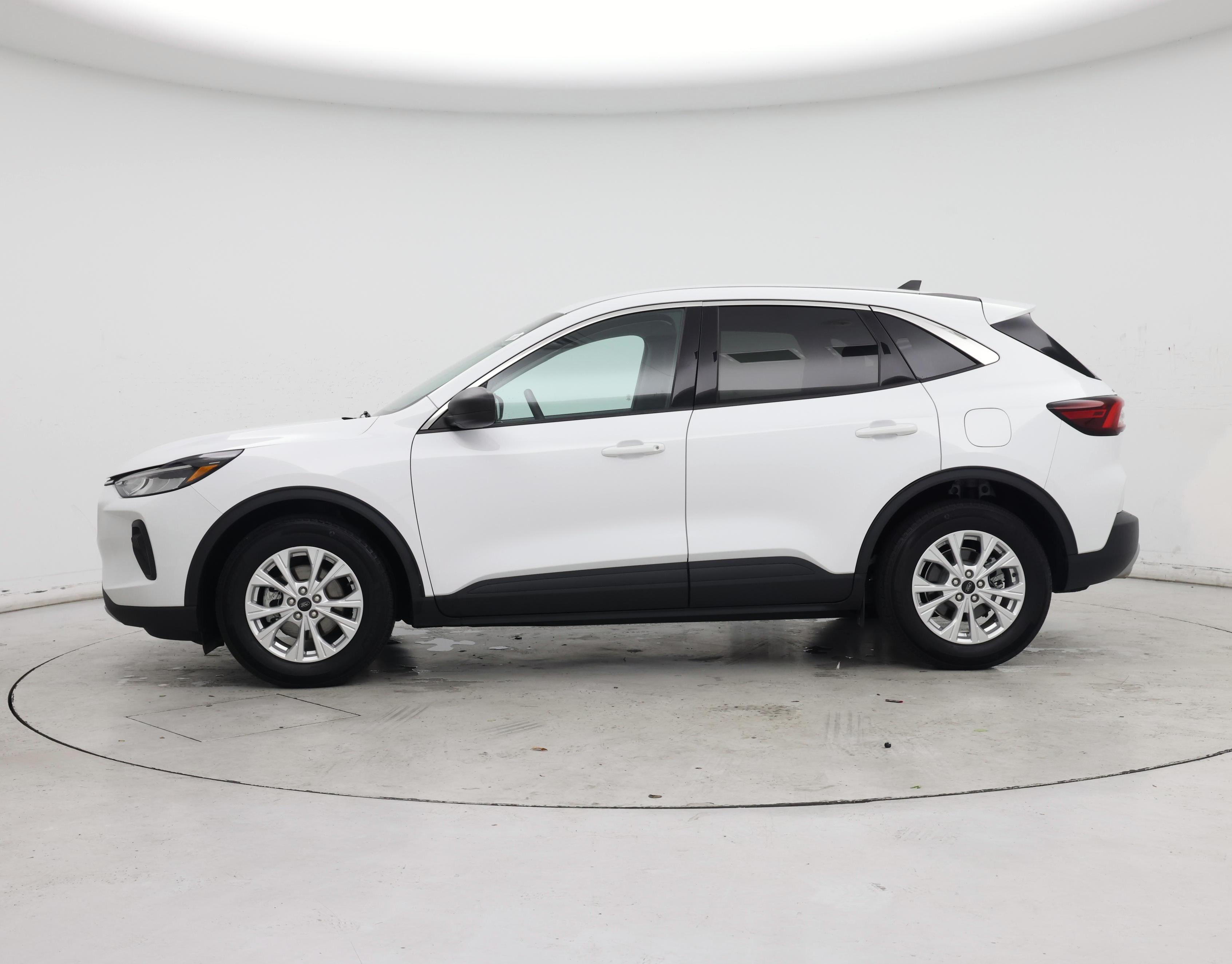 Thumbnail: 2023 Ford Escape - 3