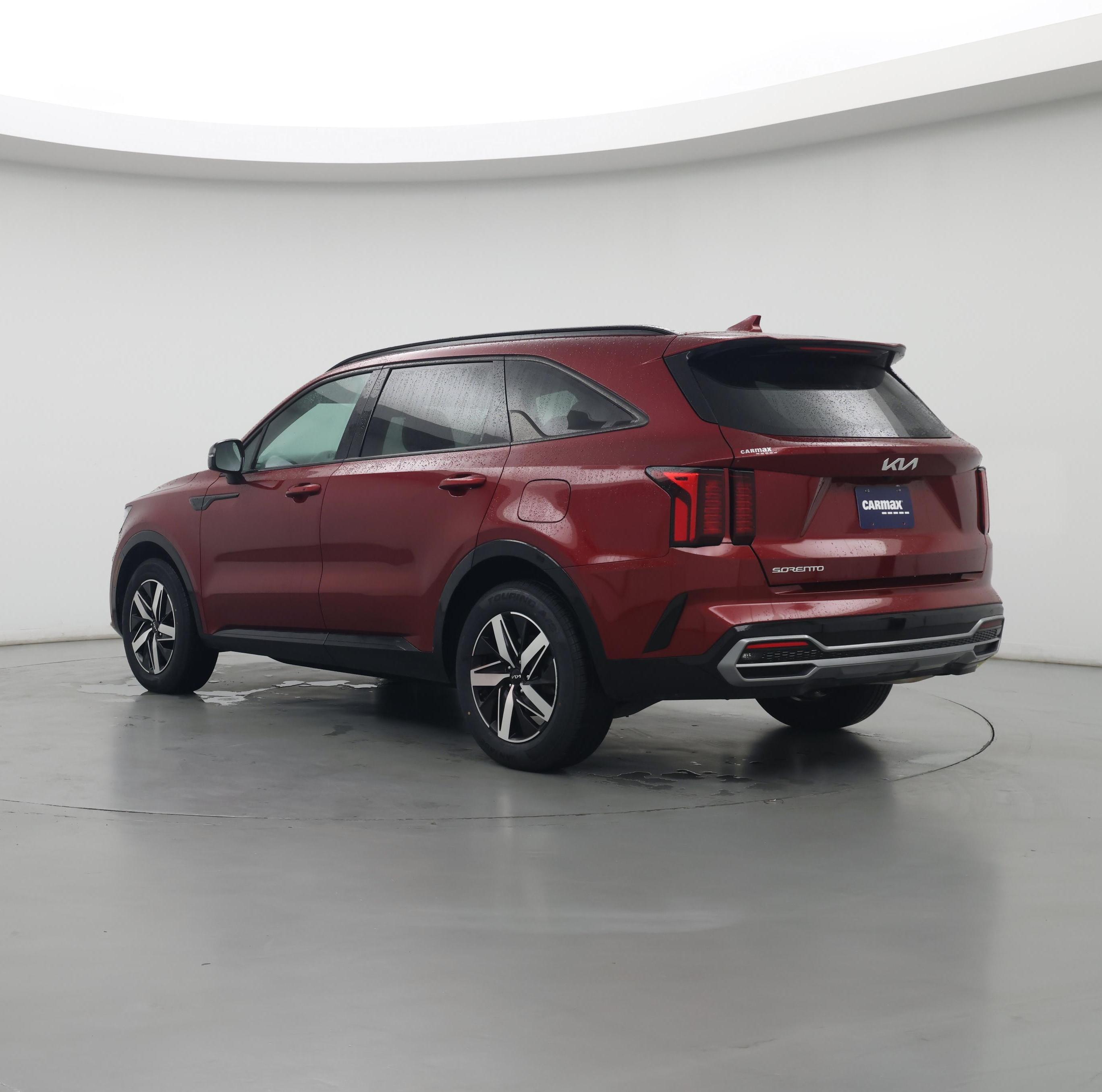Thumbnail: 2023 Kia Sorento - 3