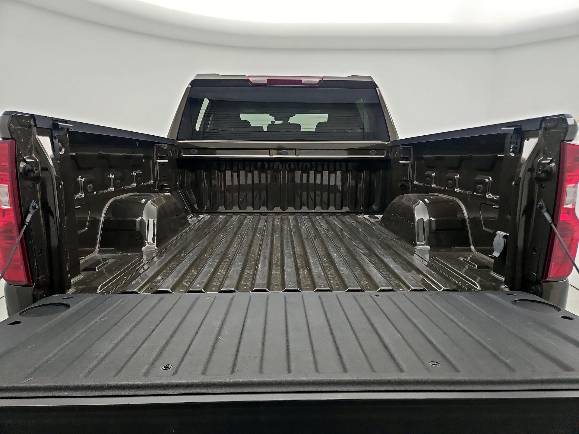 Thumbnail: 2023 Chevrolet Silverado 1500 - 20