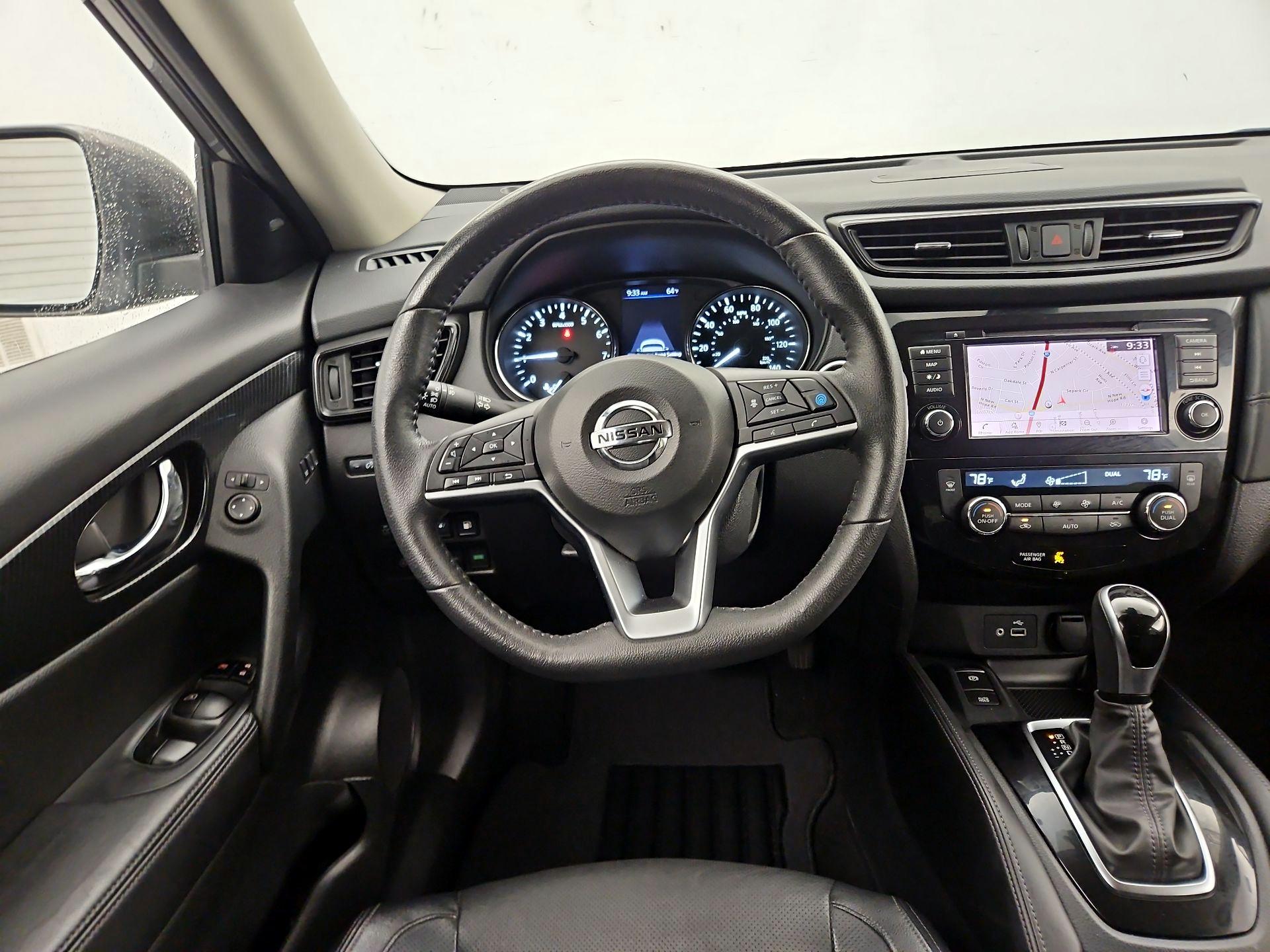 Thumbnail: 2020 Nissan Rogue - 10