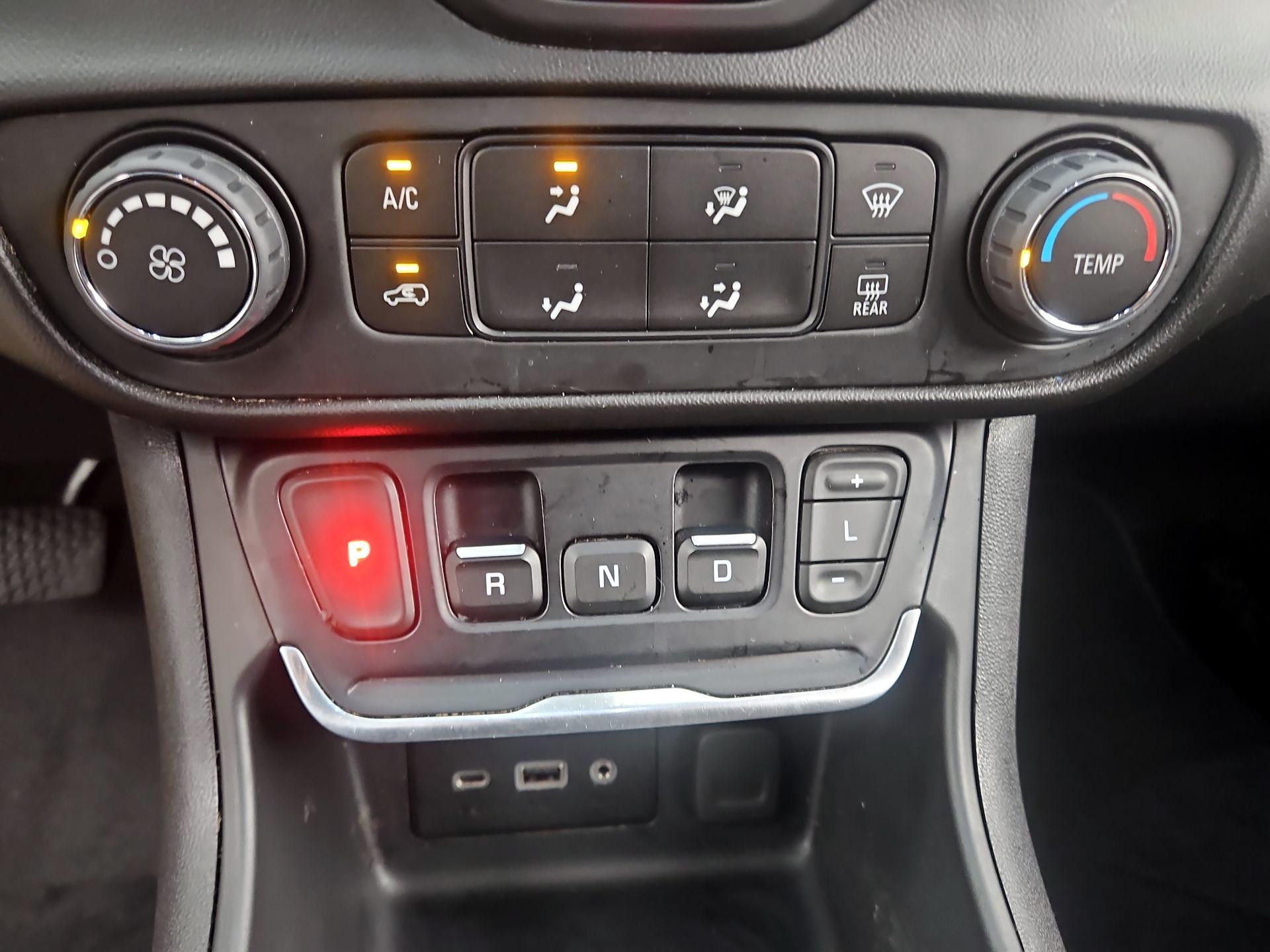 Thumbnail: 2021 GMC Terrain - 16