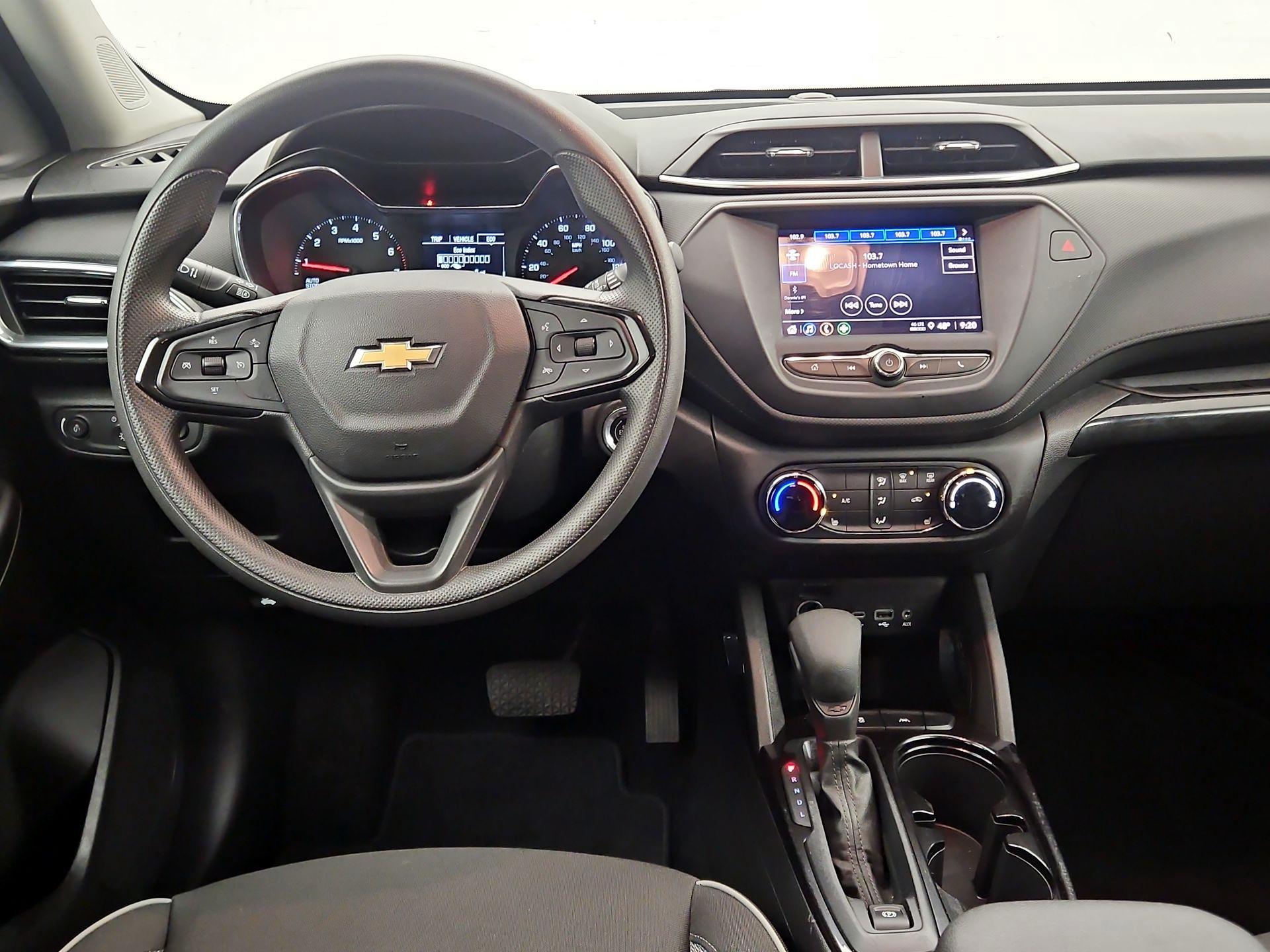 Thumbnail: 2023 Chevrolet TrailBlazer - 10