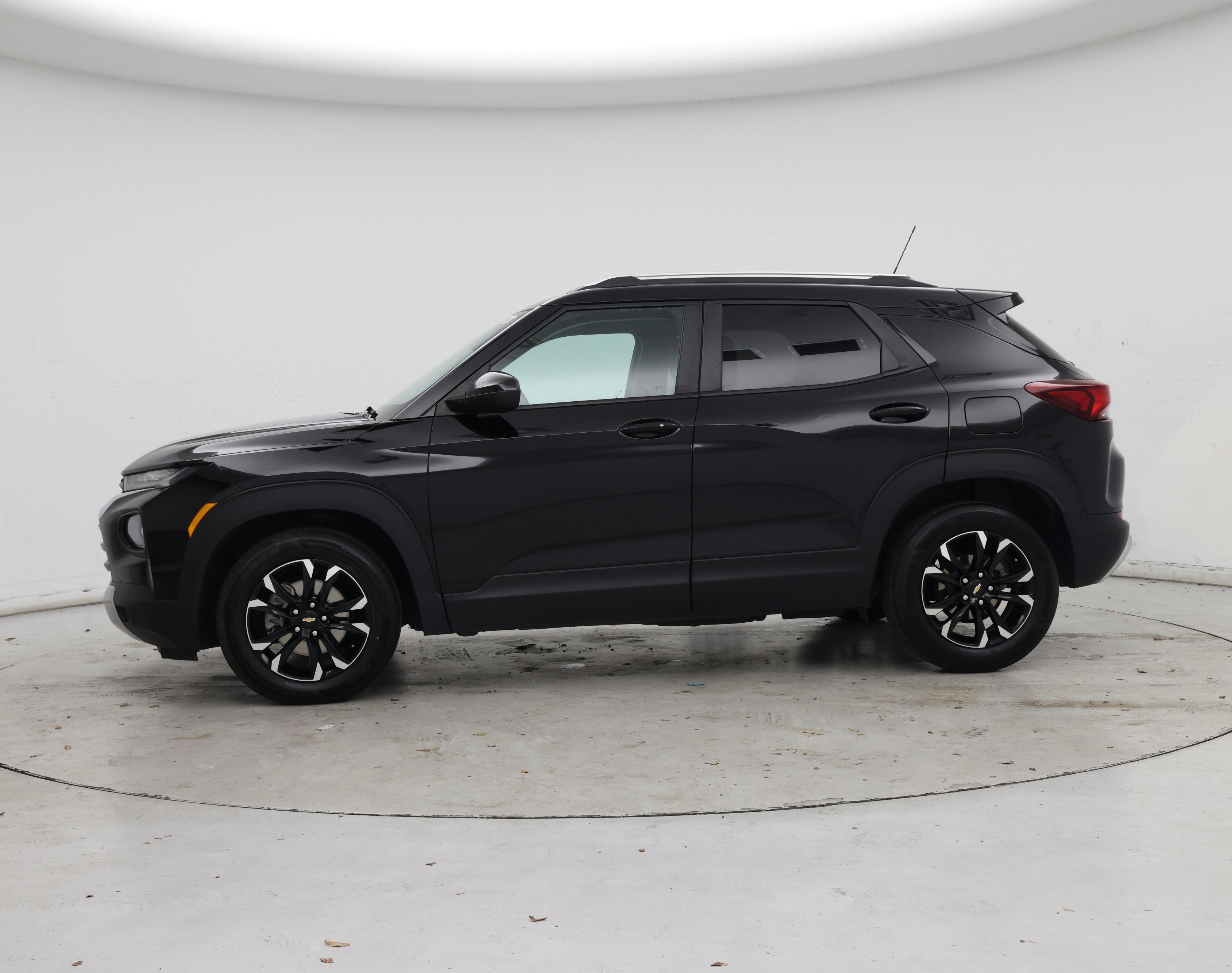 Thumbnail: 2023 Chevrolet TrailBlazer - 3
