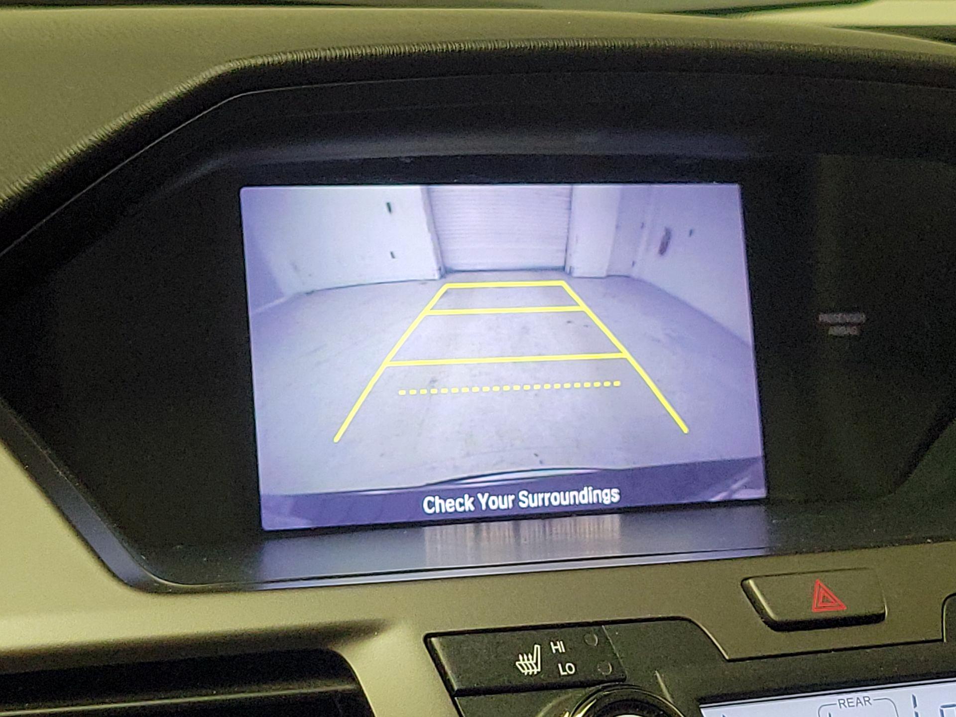 Thumbnail: 2016 Honda Odyssey - 14