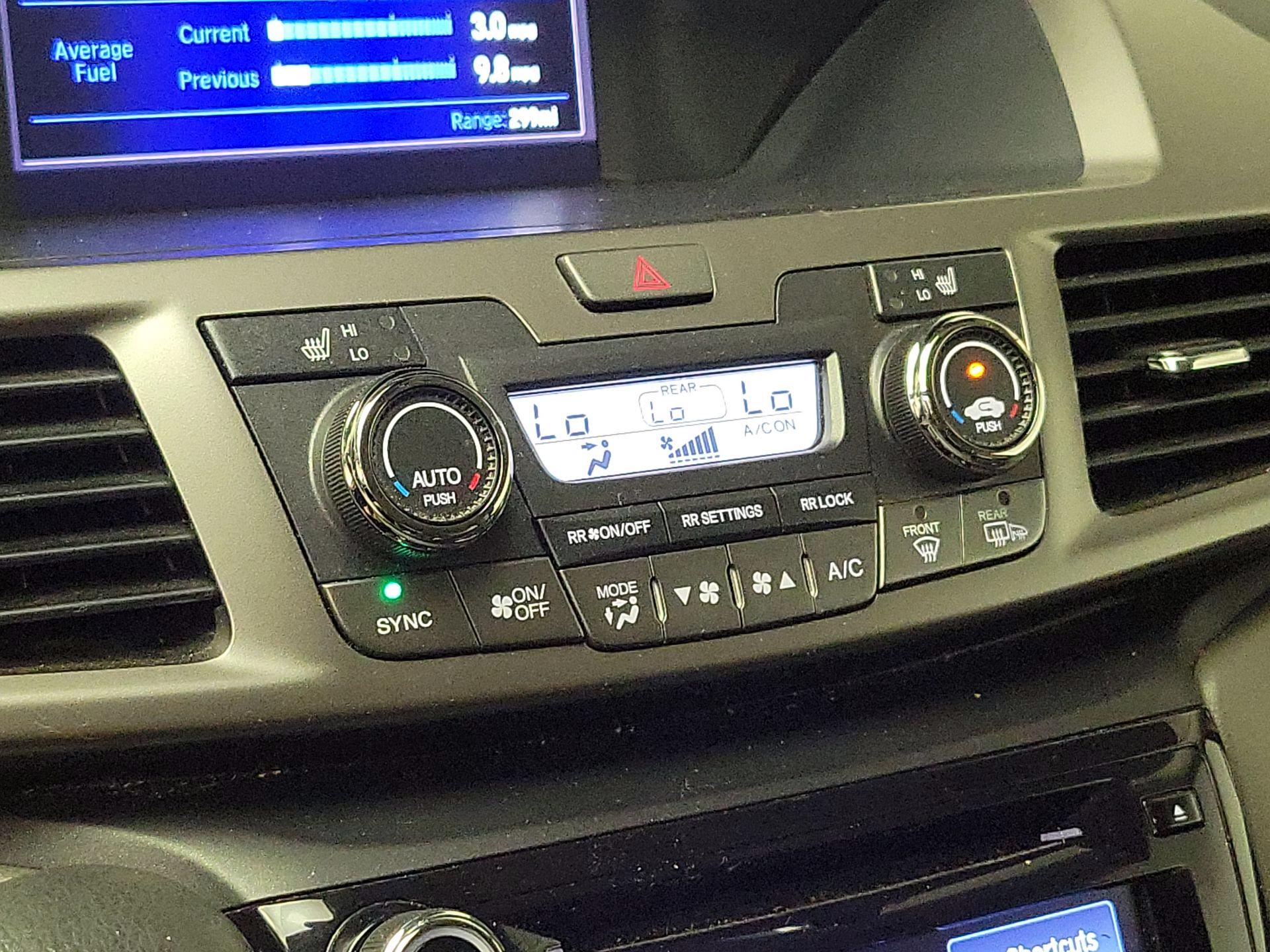 Thumbnail: 2016 Honda Odyssey - 16