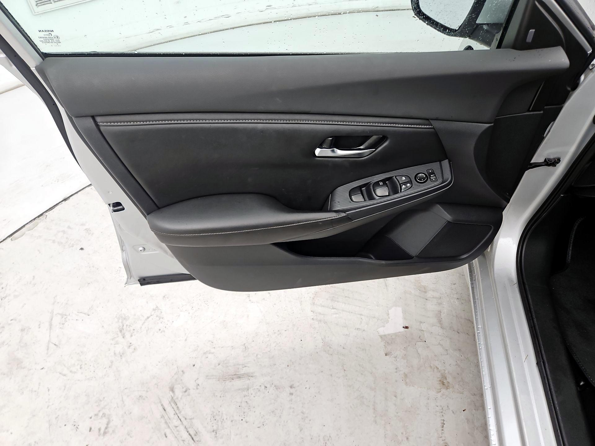 Thumbnail: 2021 Nissan Sentra - 12