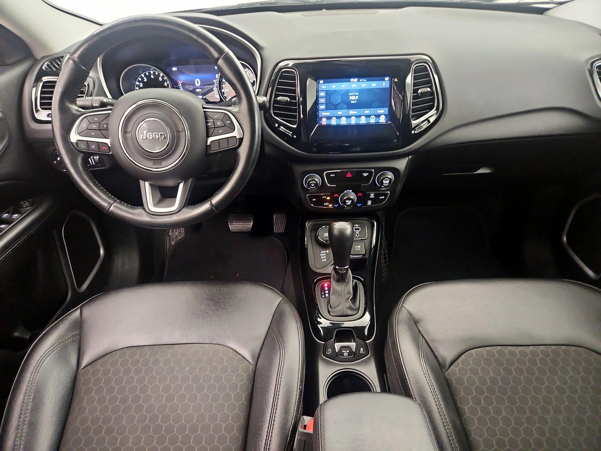 Thumbnail: 2020 Jeep Compass - 9