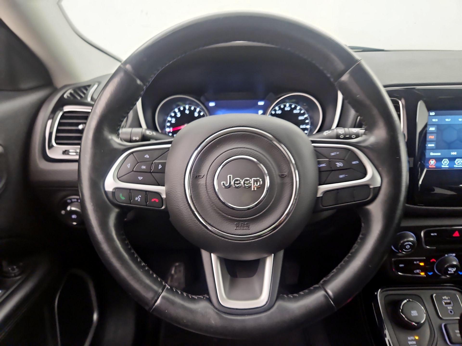 Thumbnail: 2020 Jeep Compass - 10