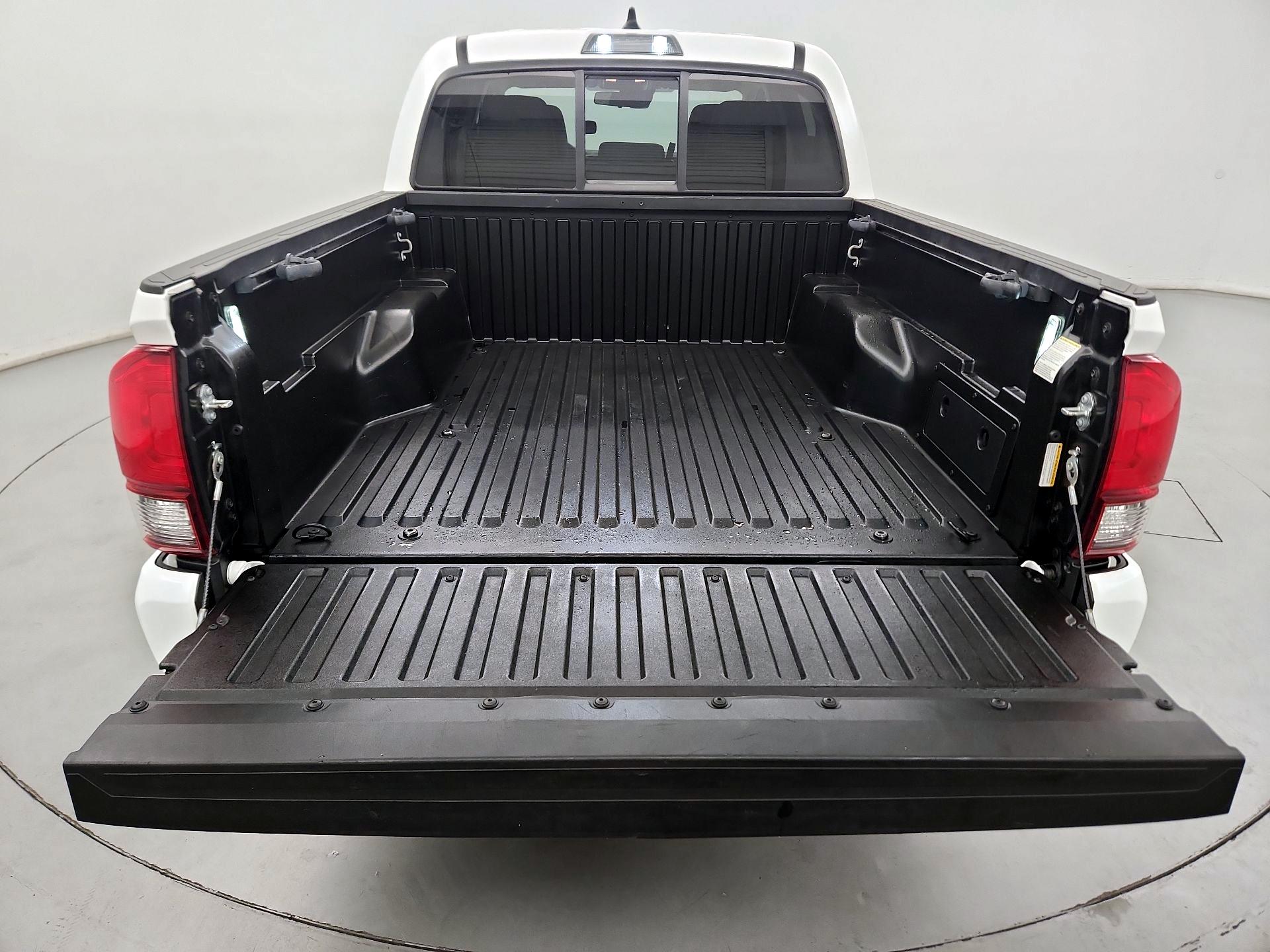 Thumbnail: 2022 Toyota Tacoma - 20
