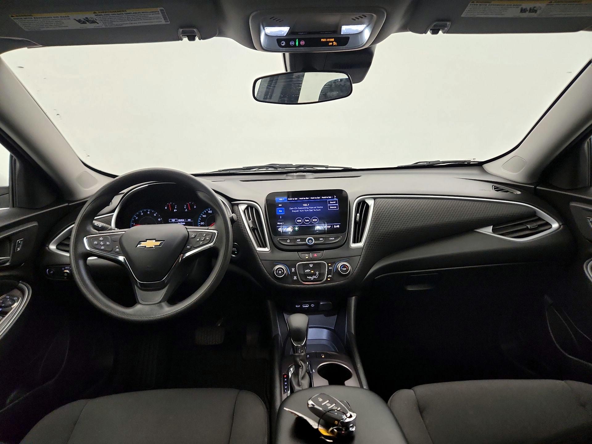 Thumbnail: 2023 Chevrolet Malibu - 9
