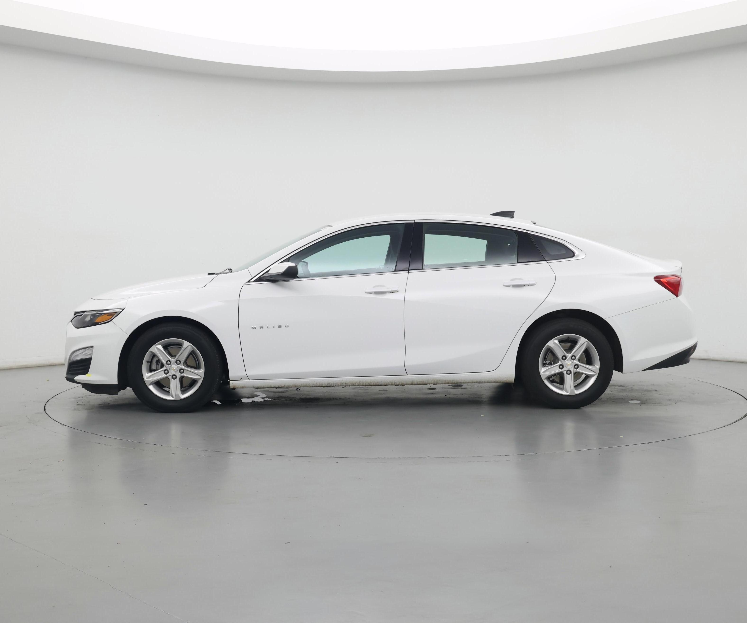 Thumbnail: 2023 Chevrolet Malibu - 3