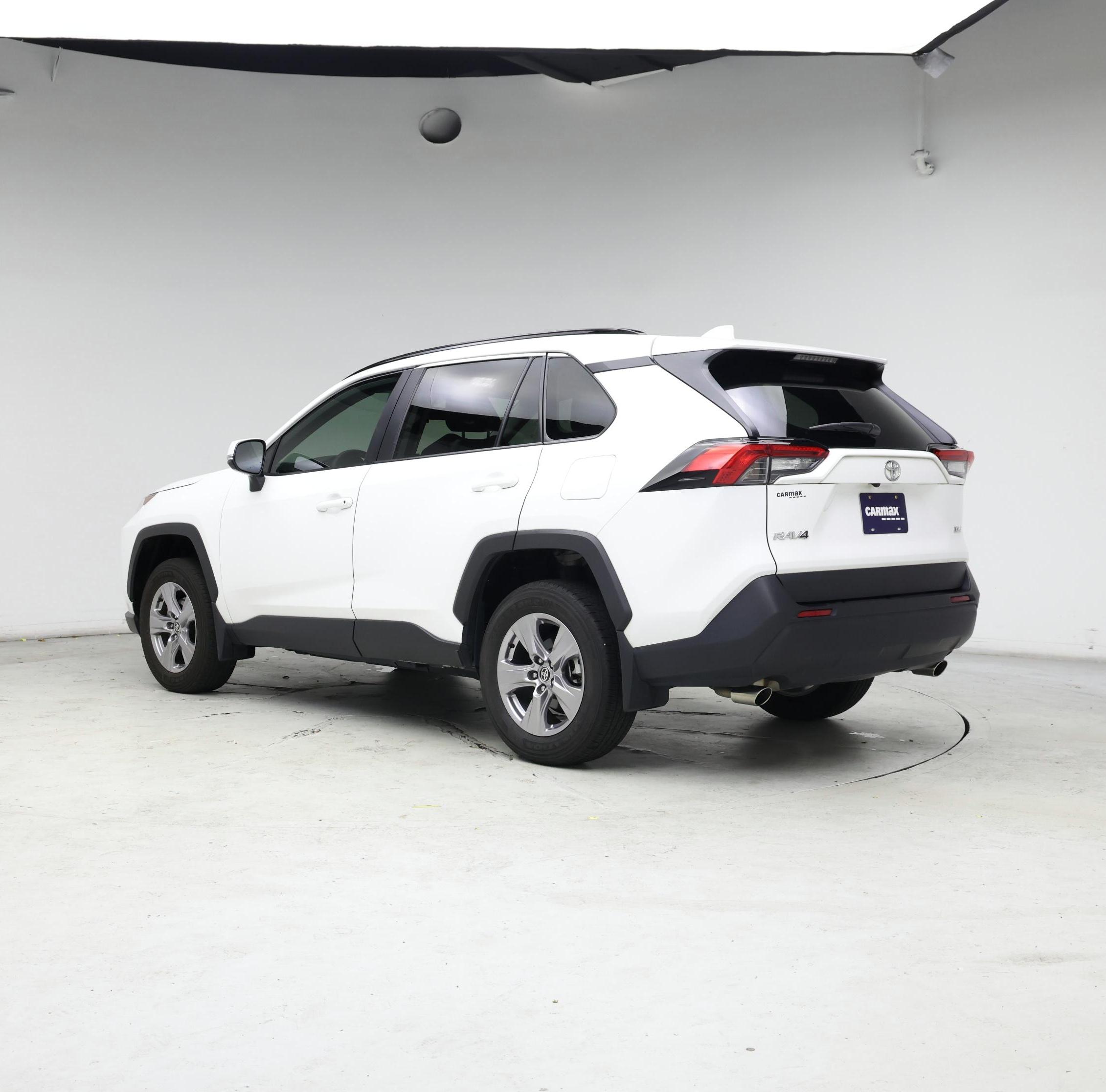 Thumbnail: 2024 Toyota RAV4 - 2