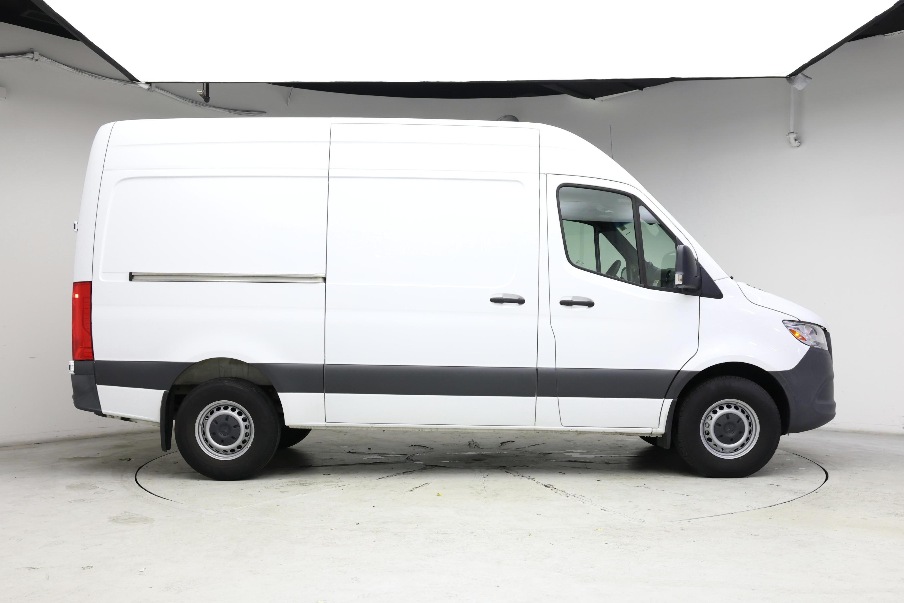 Thumbnail: 2023 Mercedes-Benz Sprinter - 7