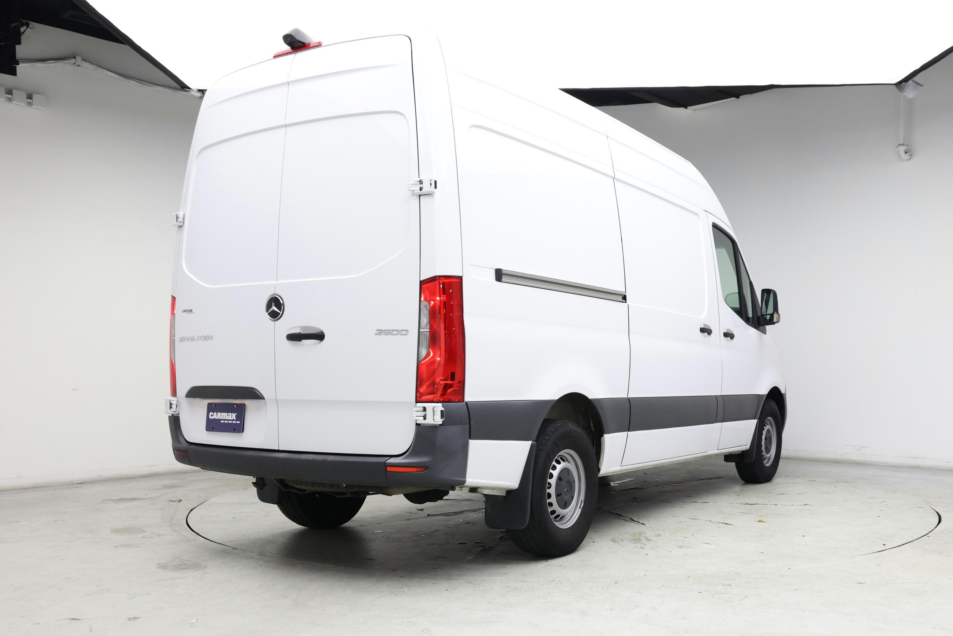 Thumbnail: 2023 Mercedes-Benz Sprinter - 8