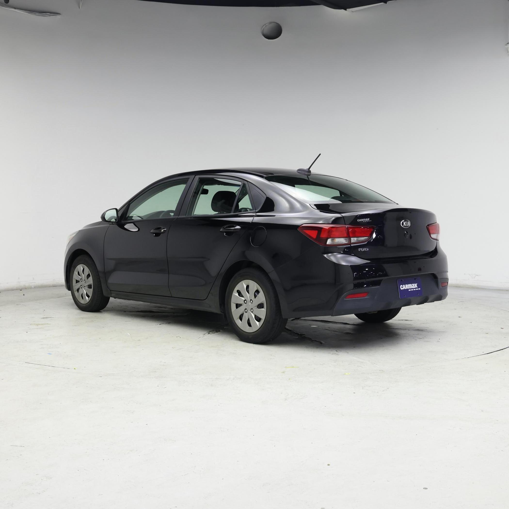 Thumbnail: 2020 Kia Rio - 2