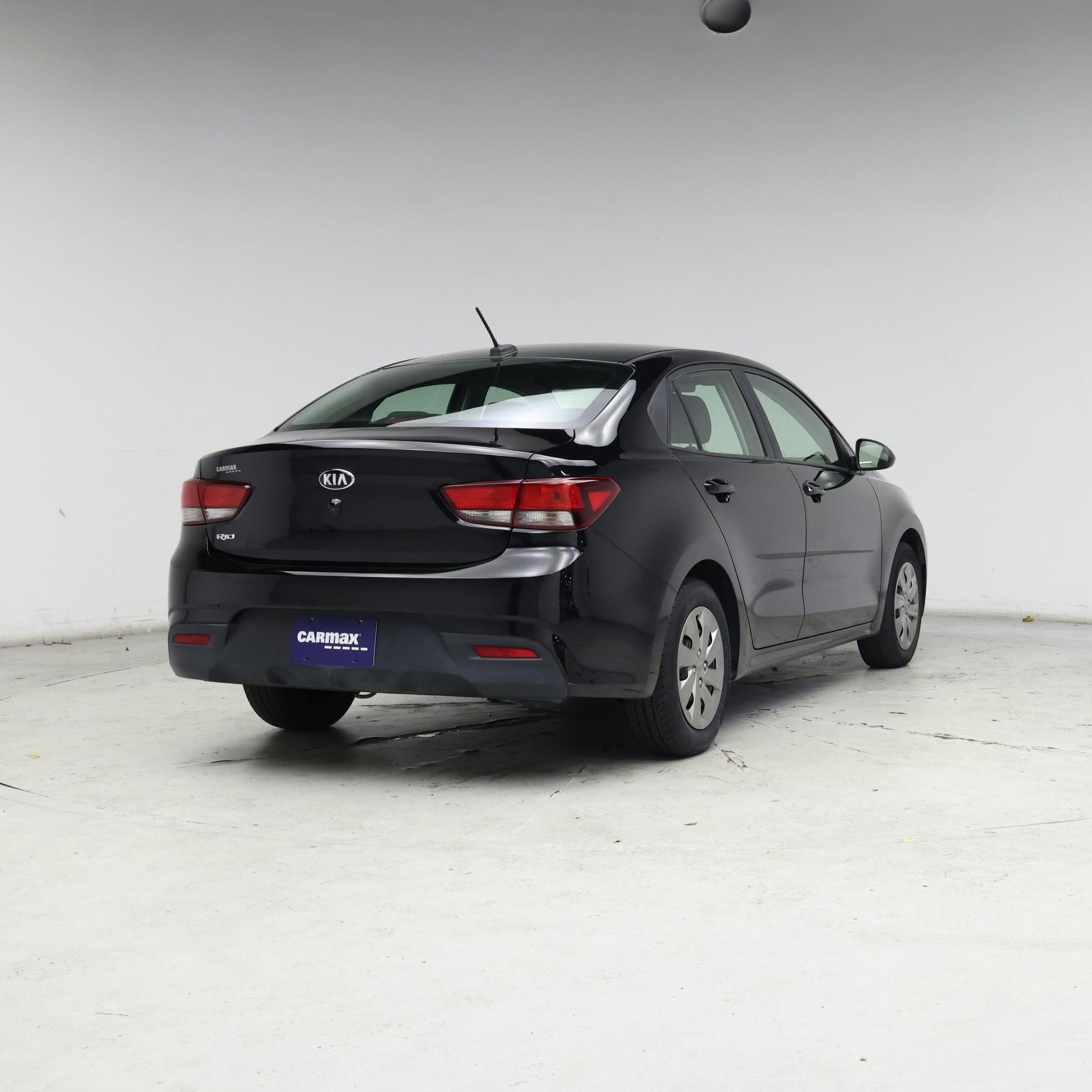 Thumbnail: 2020 Kia Rio - 8