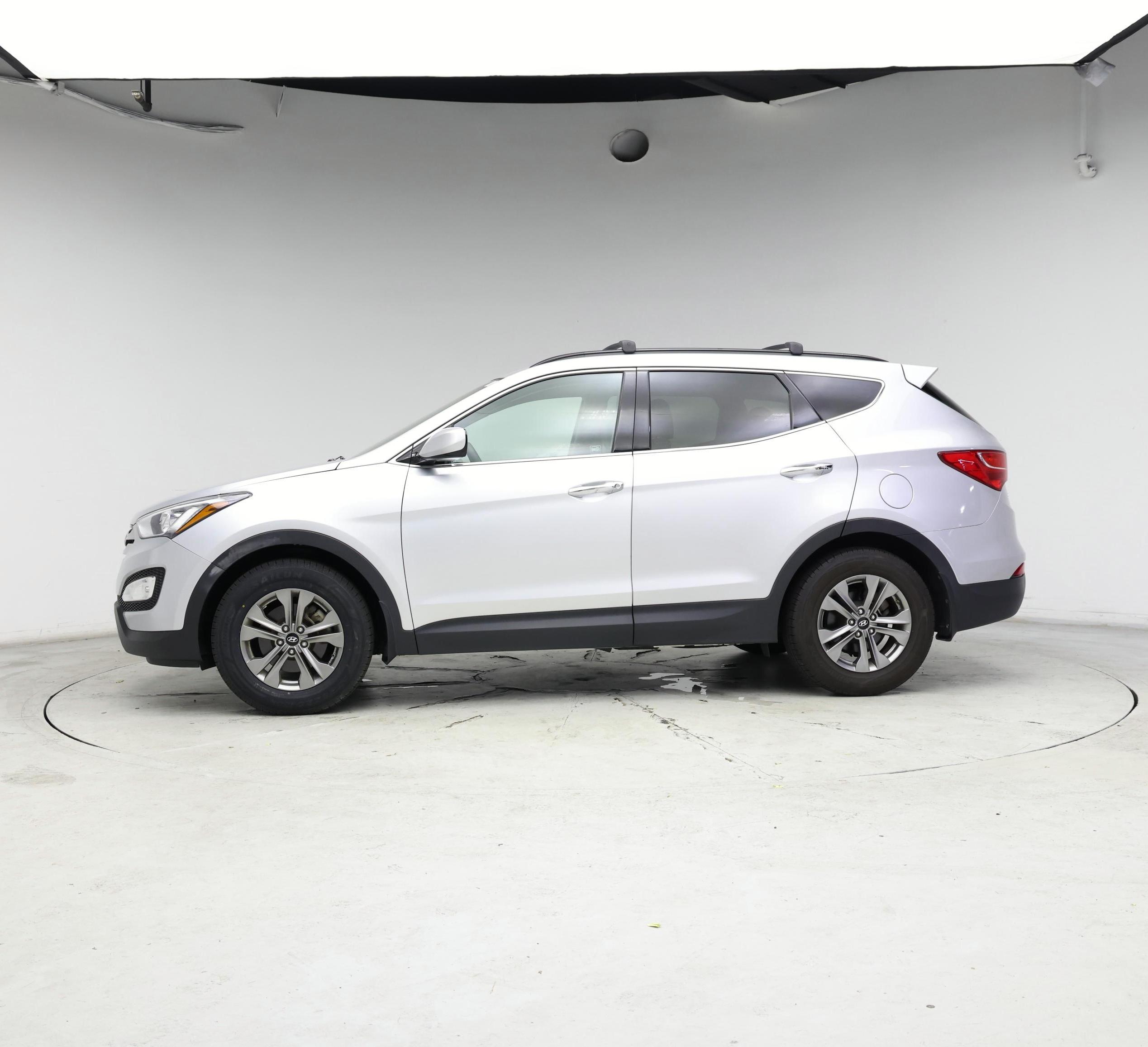 Thumbnail: 2016 Hyundai Santa Fe - 3