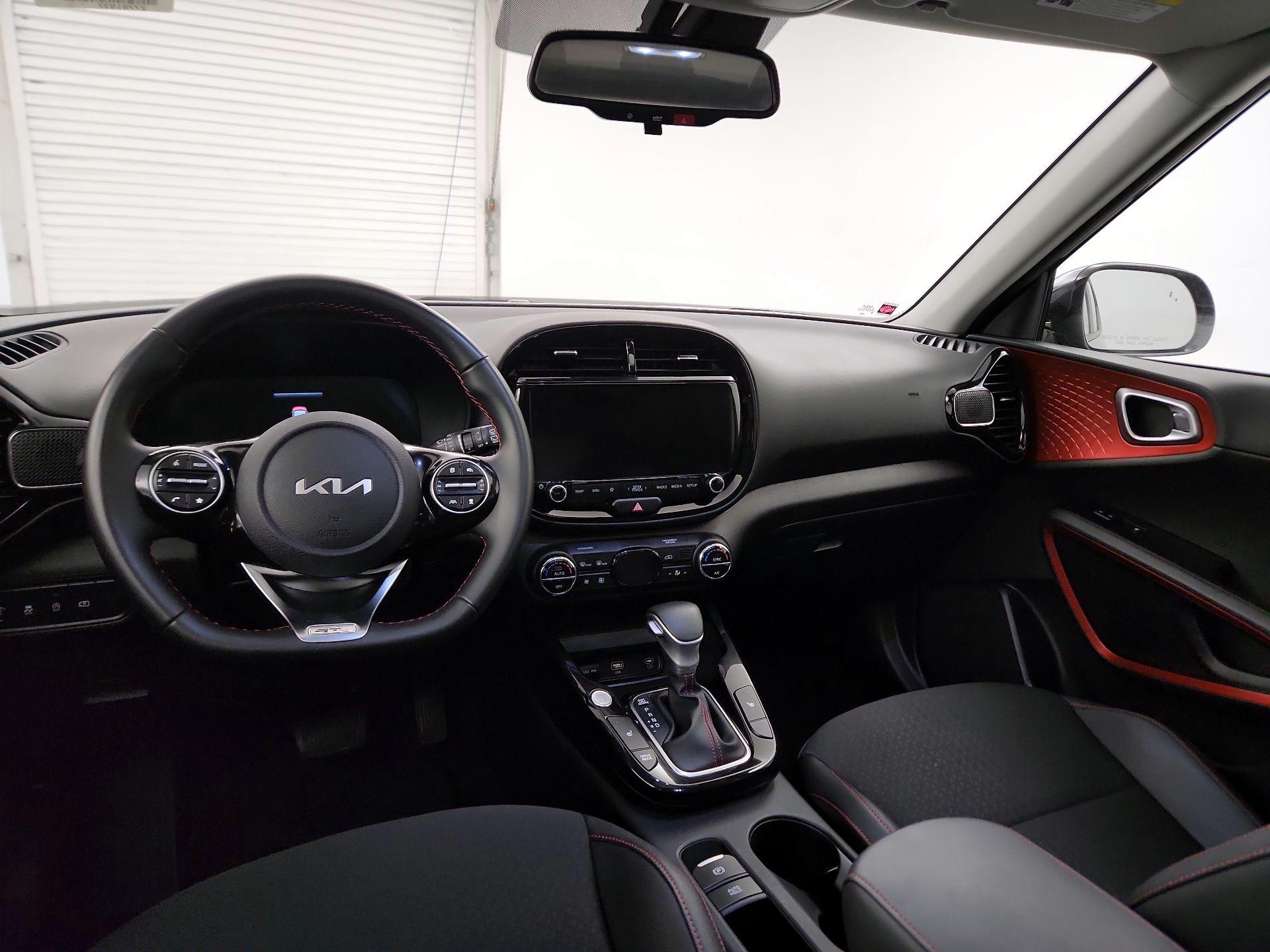 Thumbnail: 2023 Kia Soul - 9