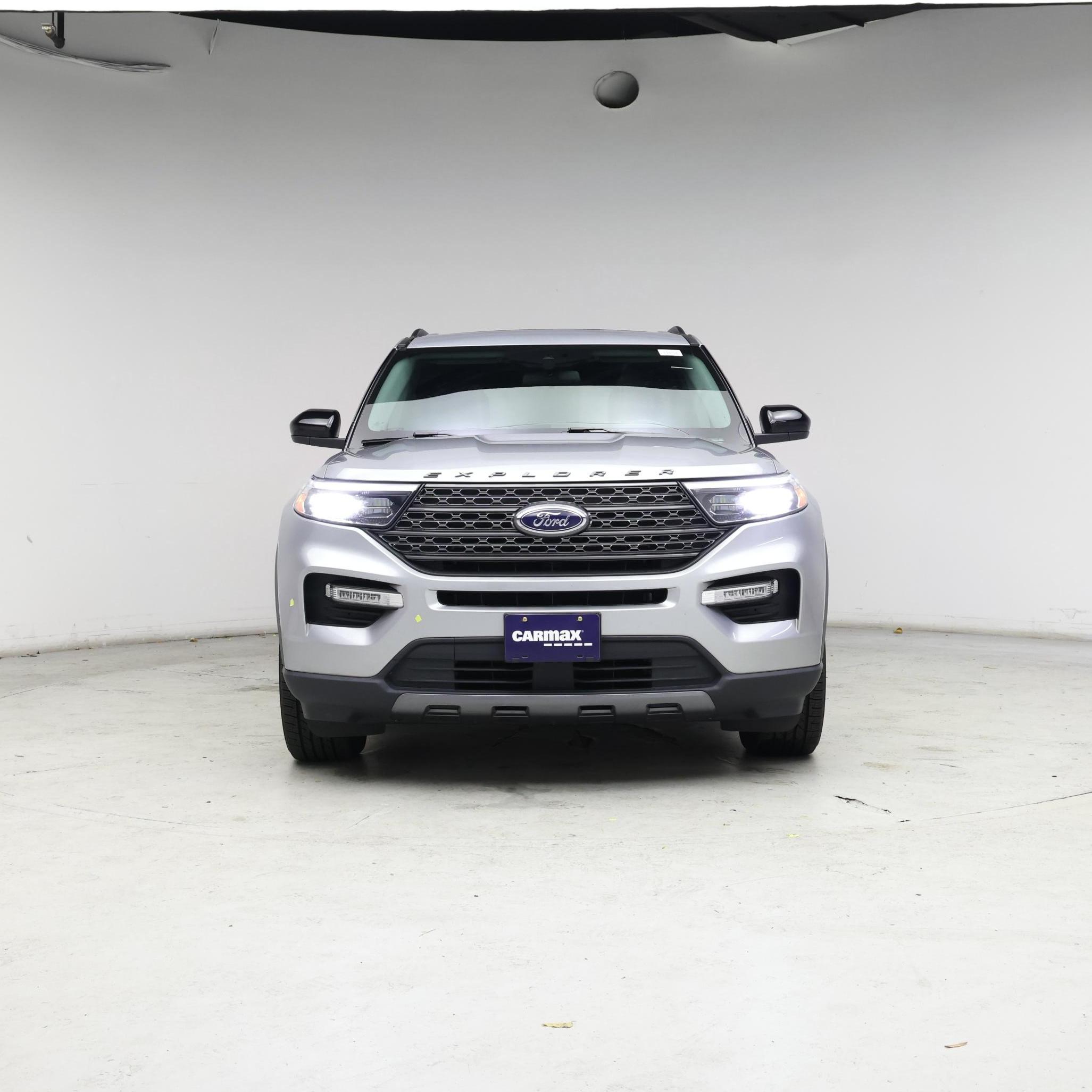 Thumbnail: 2022 Ford Explorer - 5