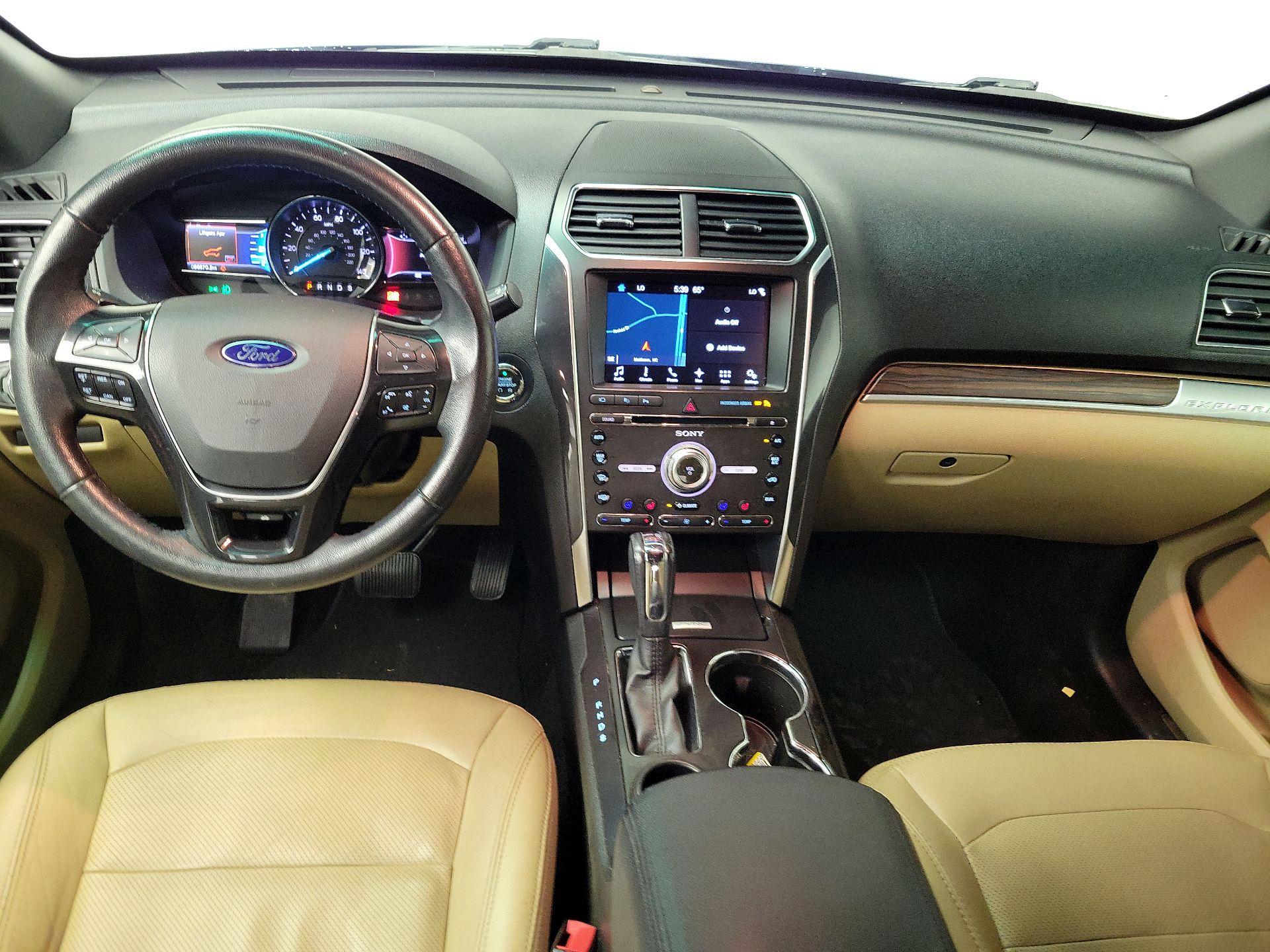 Thumbnail: 2017 Ford Explorer - 9