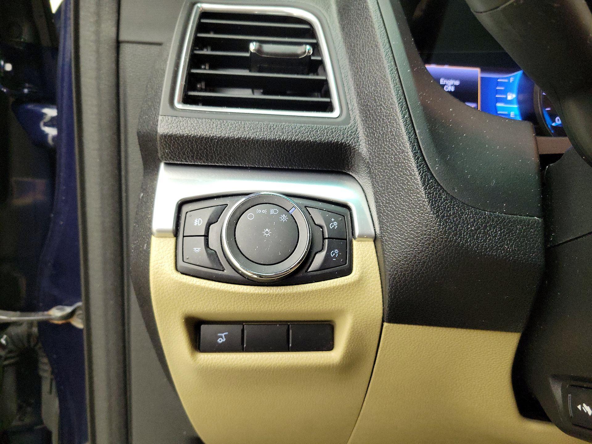 Thumbnail: 2017 Ford Explorer - 13