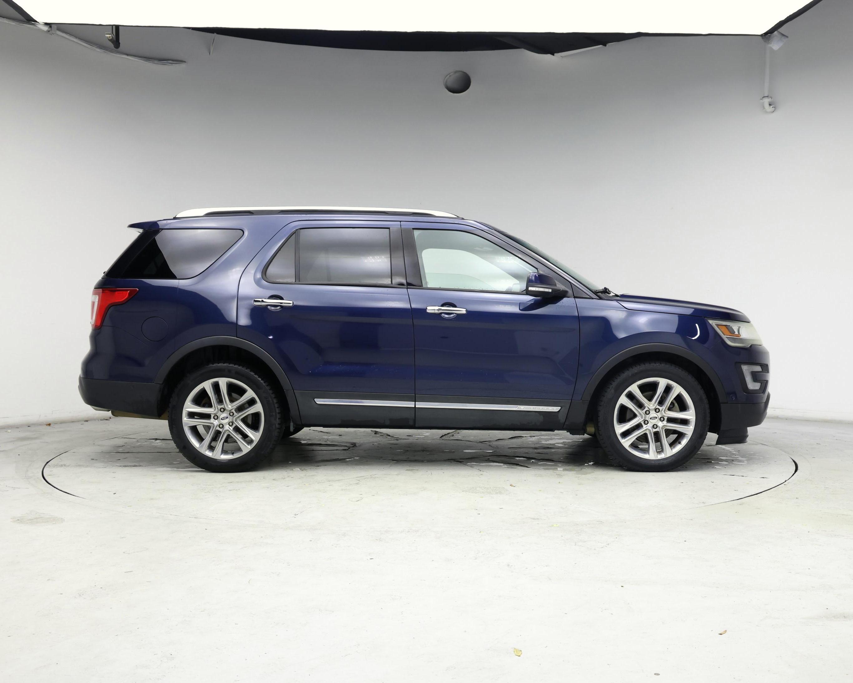 Thumbnail: 2017 Ford Explorer - 7