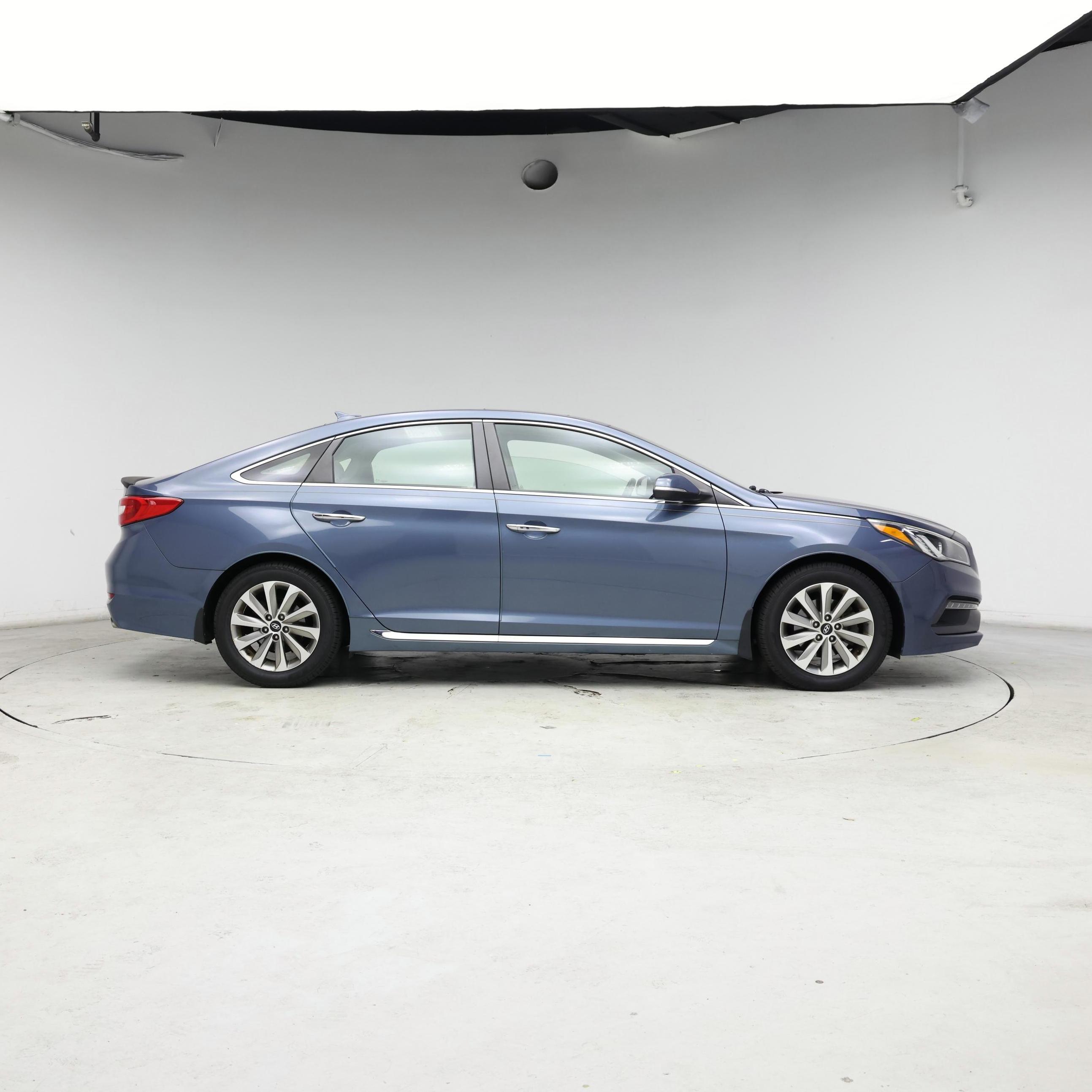 Thumbnail: 2017 Hyundai Sonata - 7