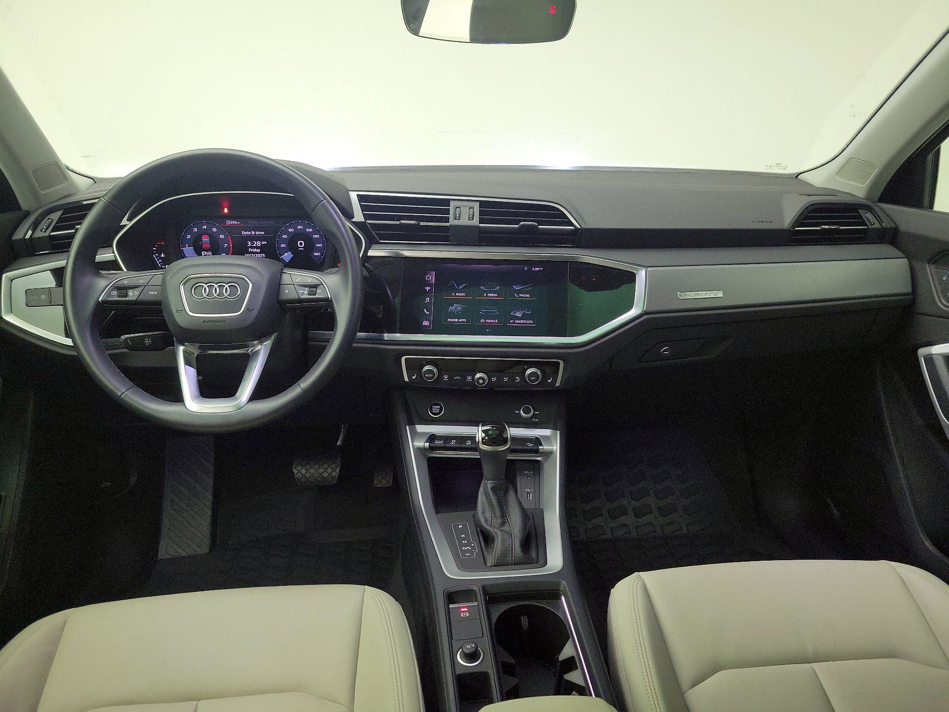 Thumbnail: 2021 Audi Q3 - 9