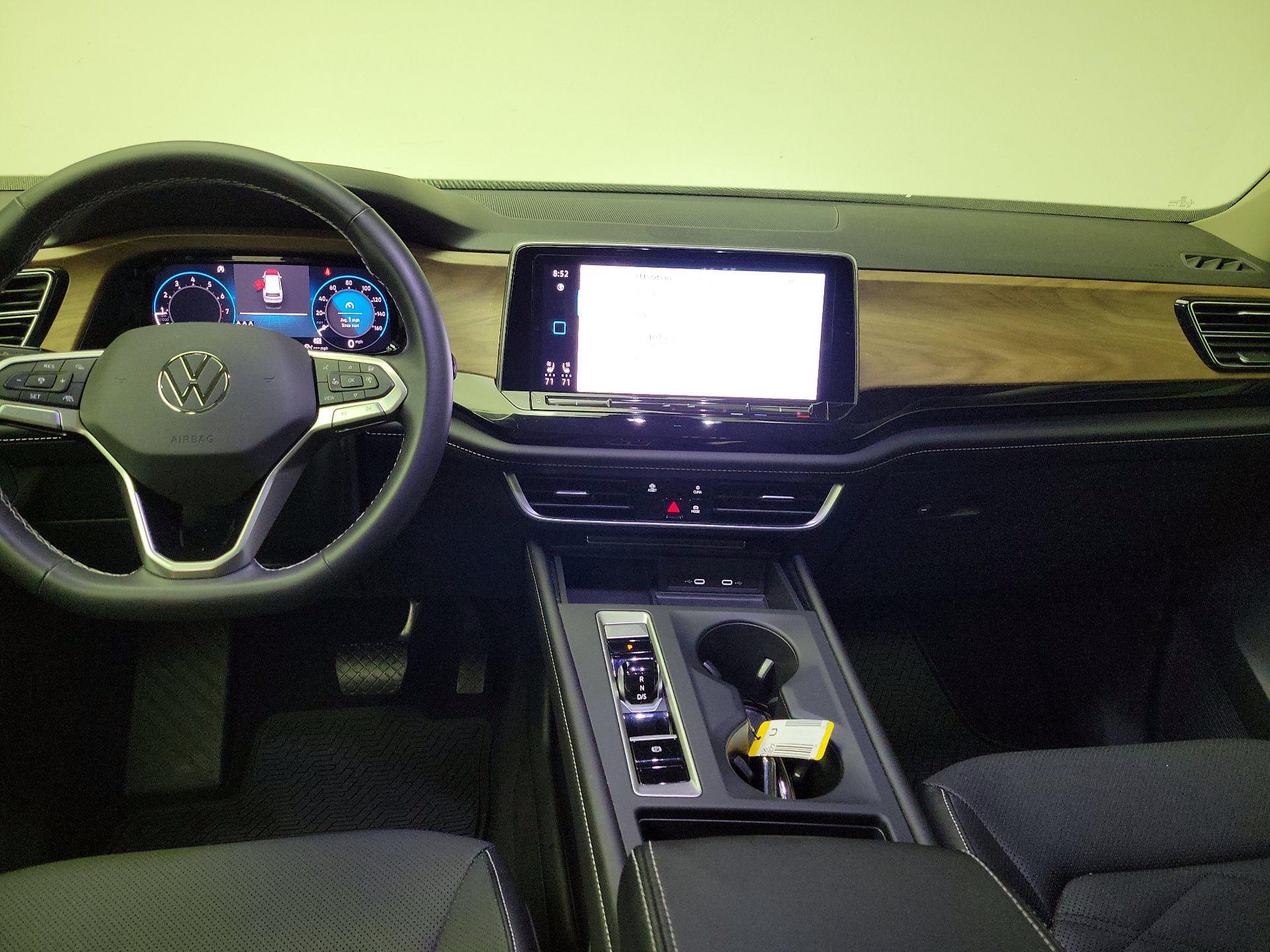 Thumbnail: 2024 Volkswagen Atlas - 9